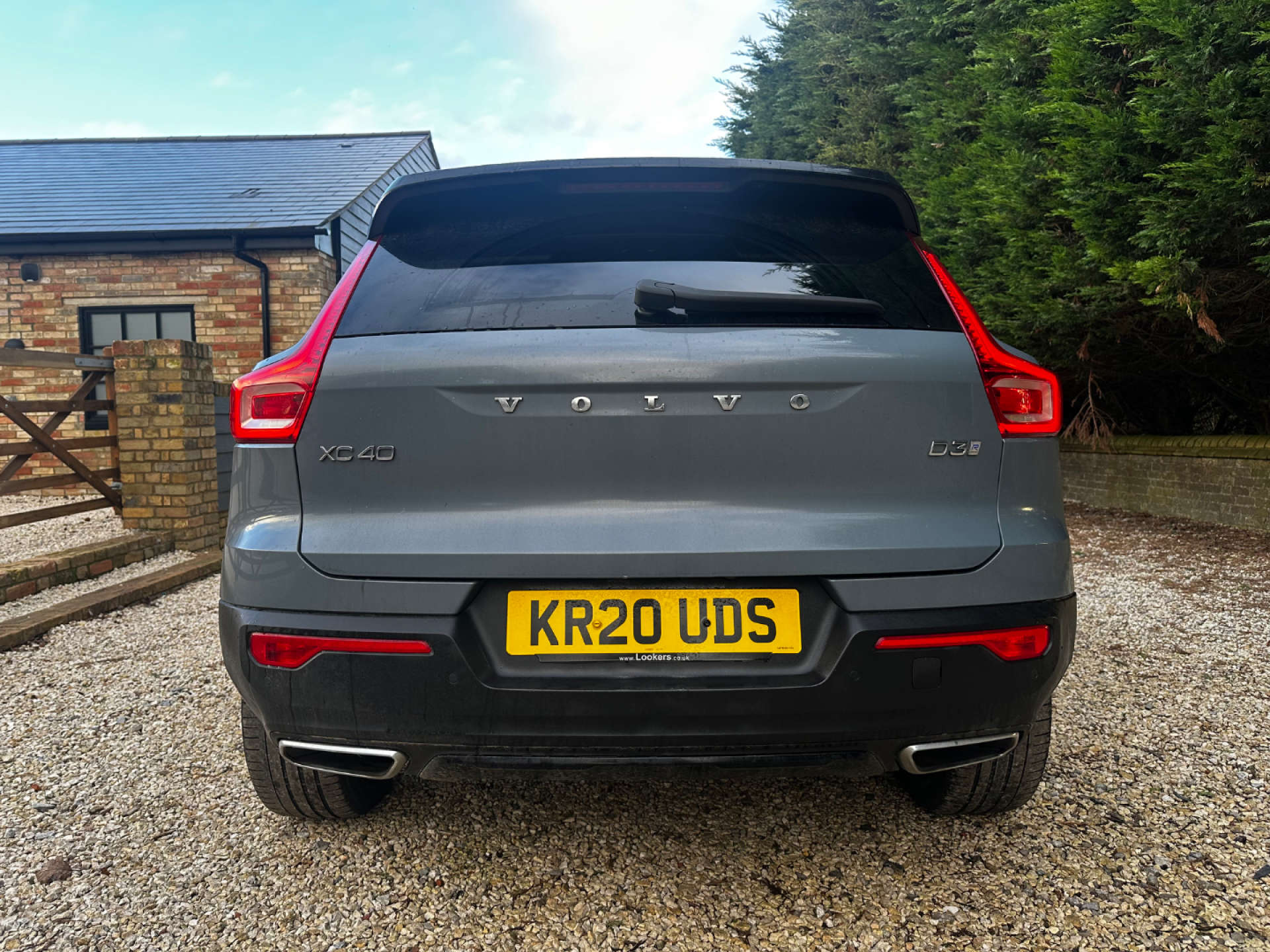 VOLVO XC40 2.0 XC40 R-Design Pro D3 Auto 5dr #12