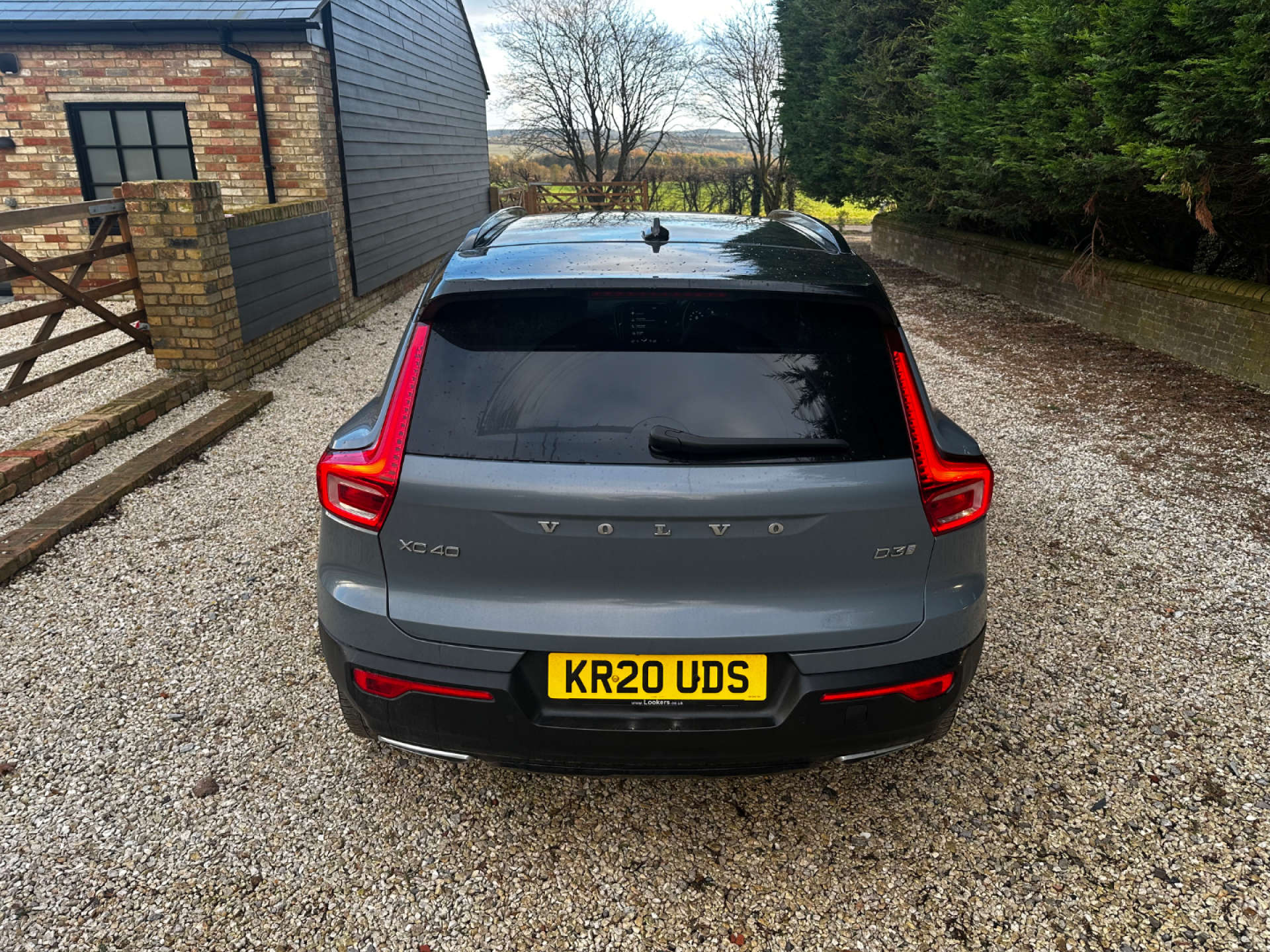 VOLVO XC40 2.0 XC40 R-Design Pro D3 Auto 5dr #13