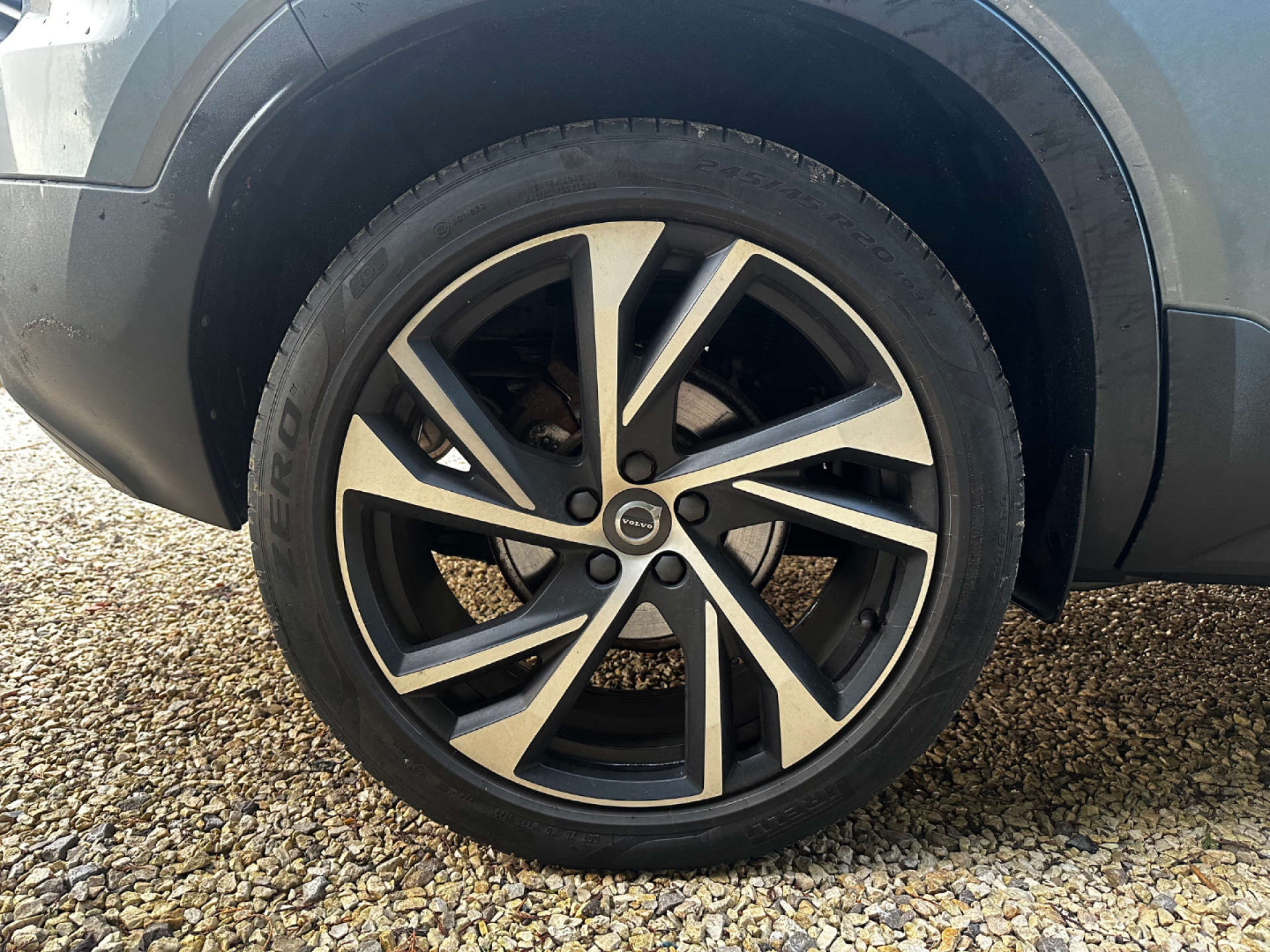 VOLVO XC40 2.0 XC40 R-Design Pro D3 Auto 5dr #19