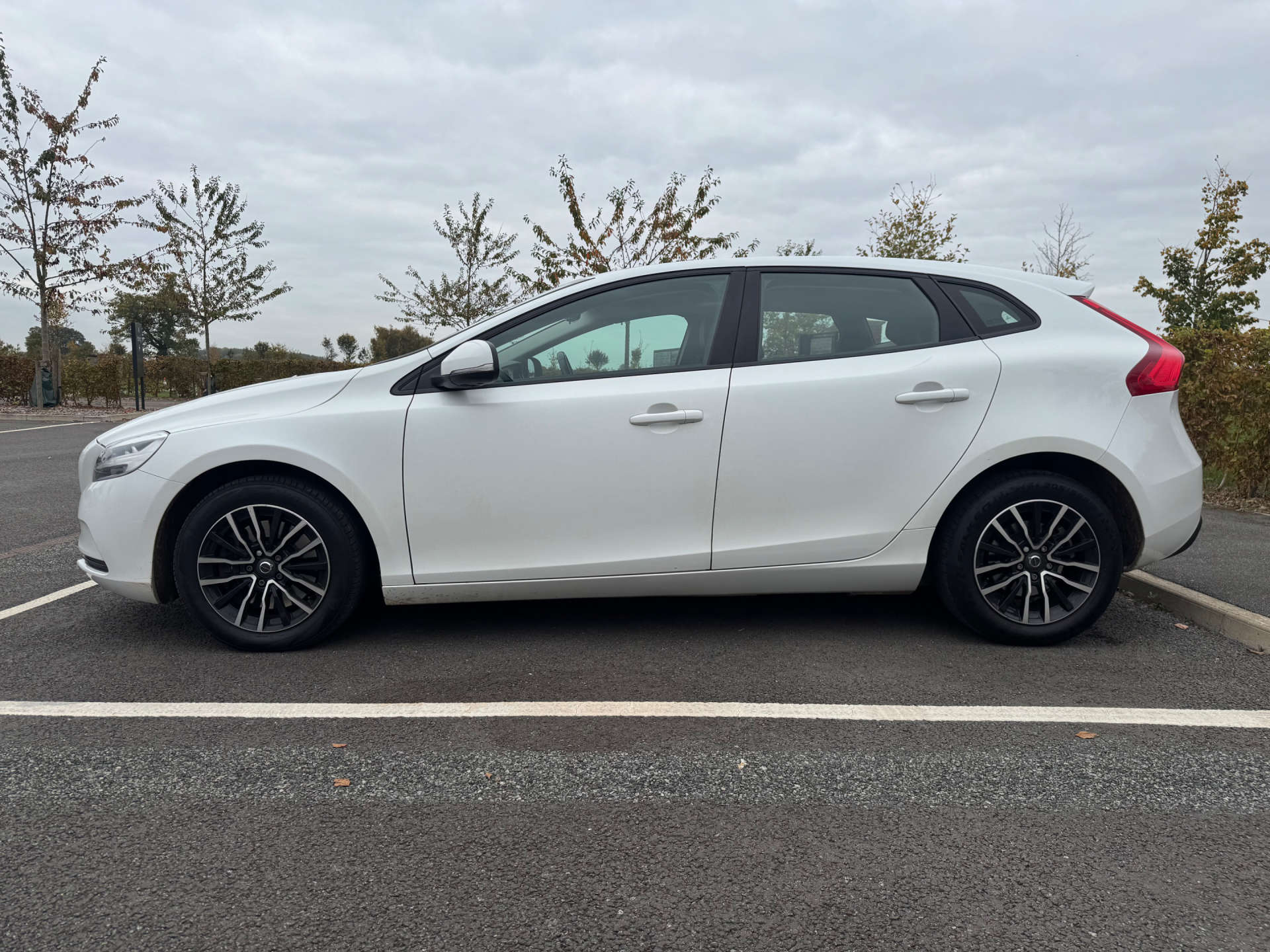 VOLVO V40 1.5 V40 Momentum T2 Auto 5dr #14