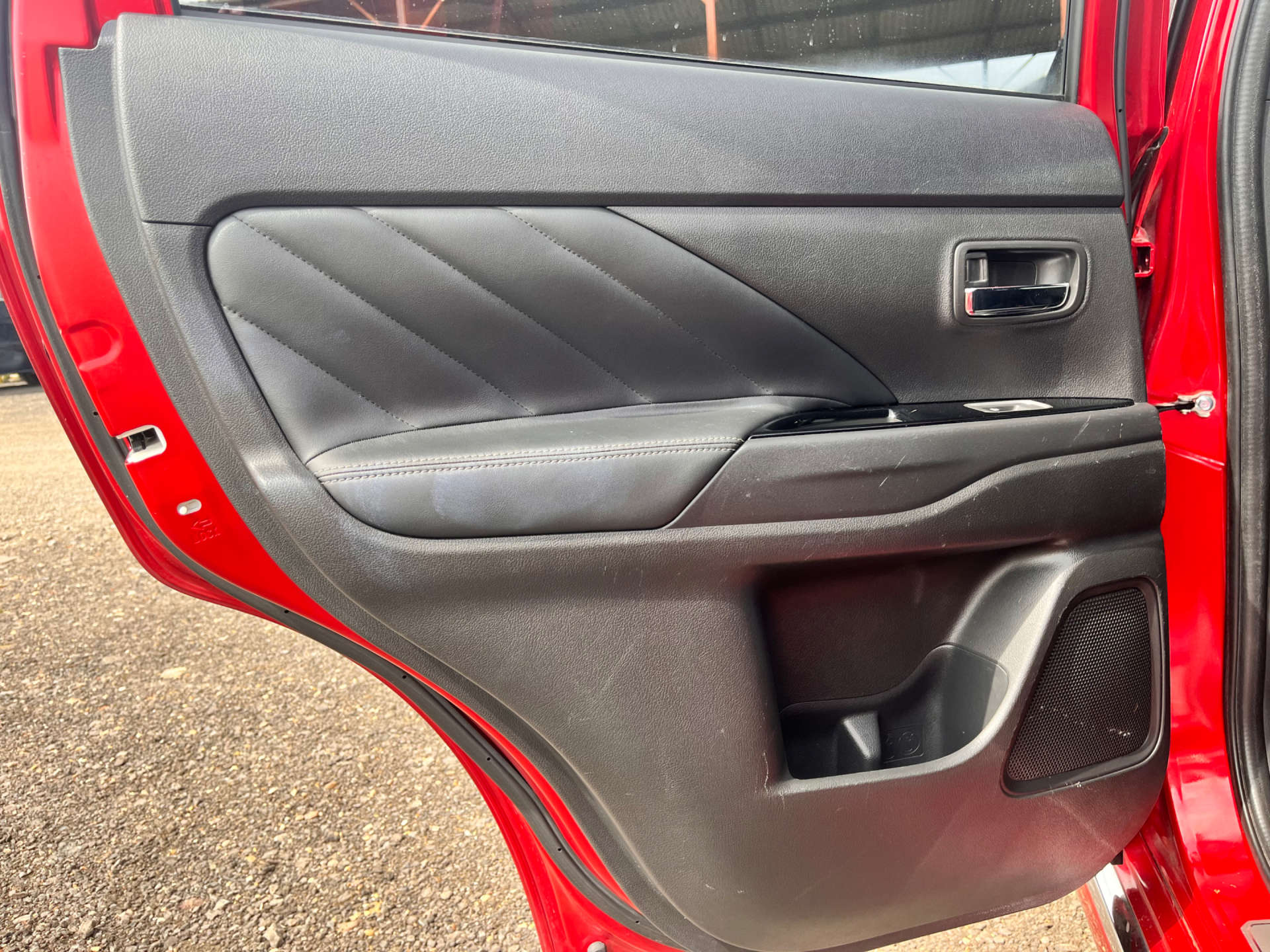 MITSUBISHI OUTLANDER 2.4 Outlander 4h PHEV CVT 4WD 5dr #31