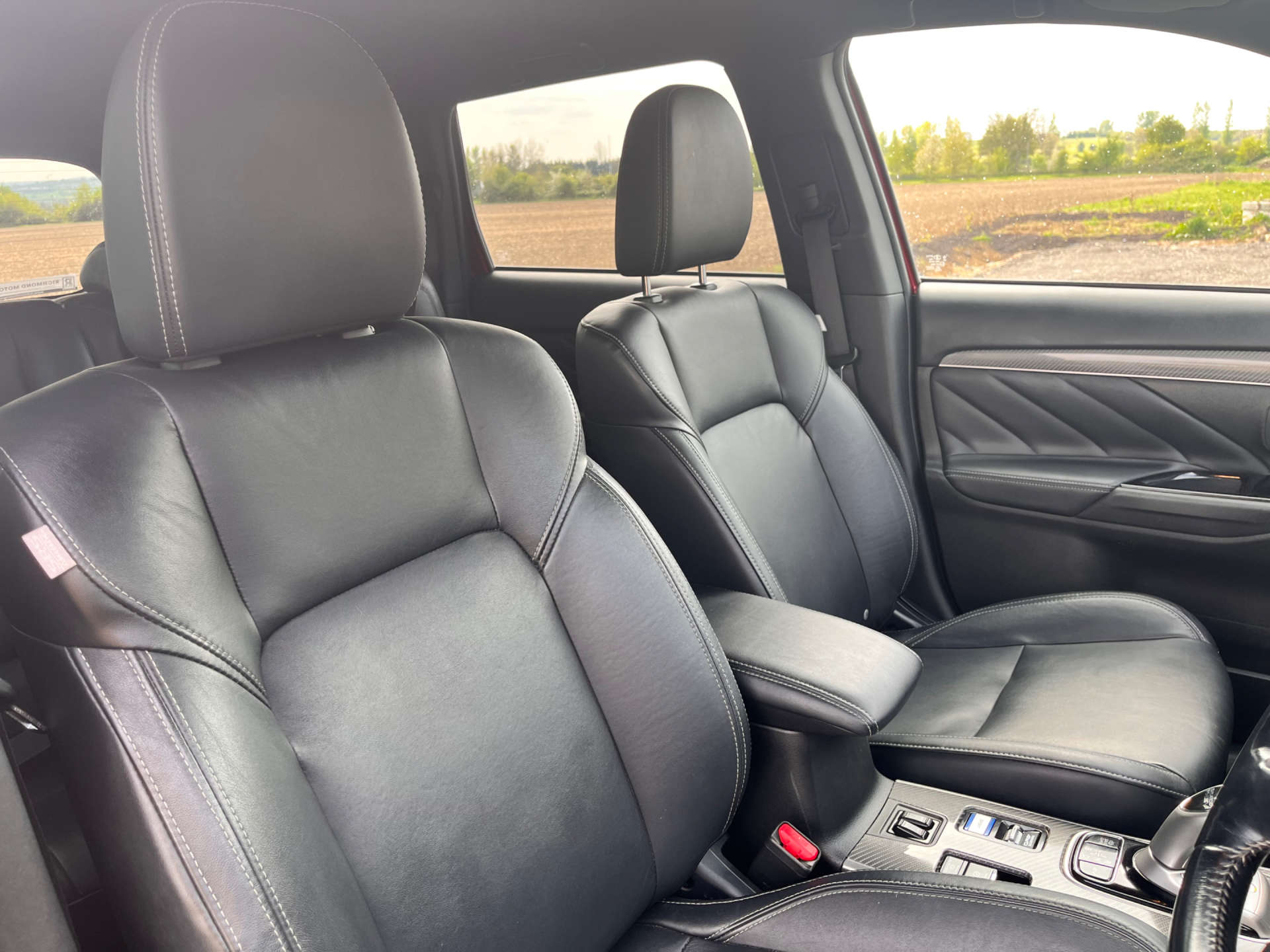 MITSUBISHI OUTLANDER 2.4 Outlander 4h PHEV CVT 4WD 5dr #40