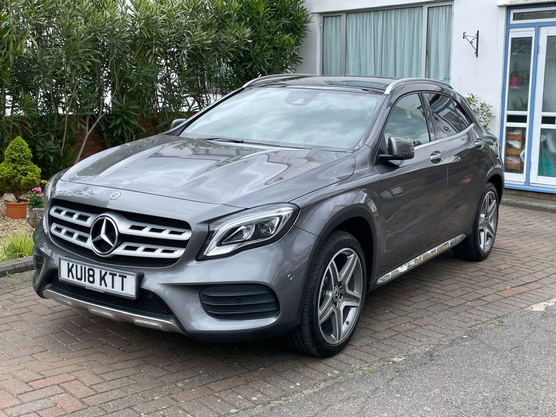 MERCEDES-BENZ GLA 2.0 GLA 250 AMG Line Premium+ 4Matic Auto 4WD 5dr #4