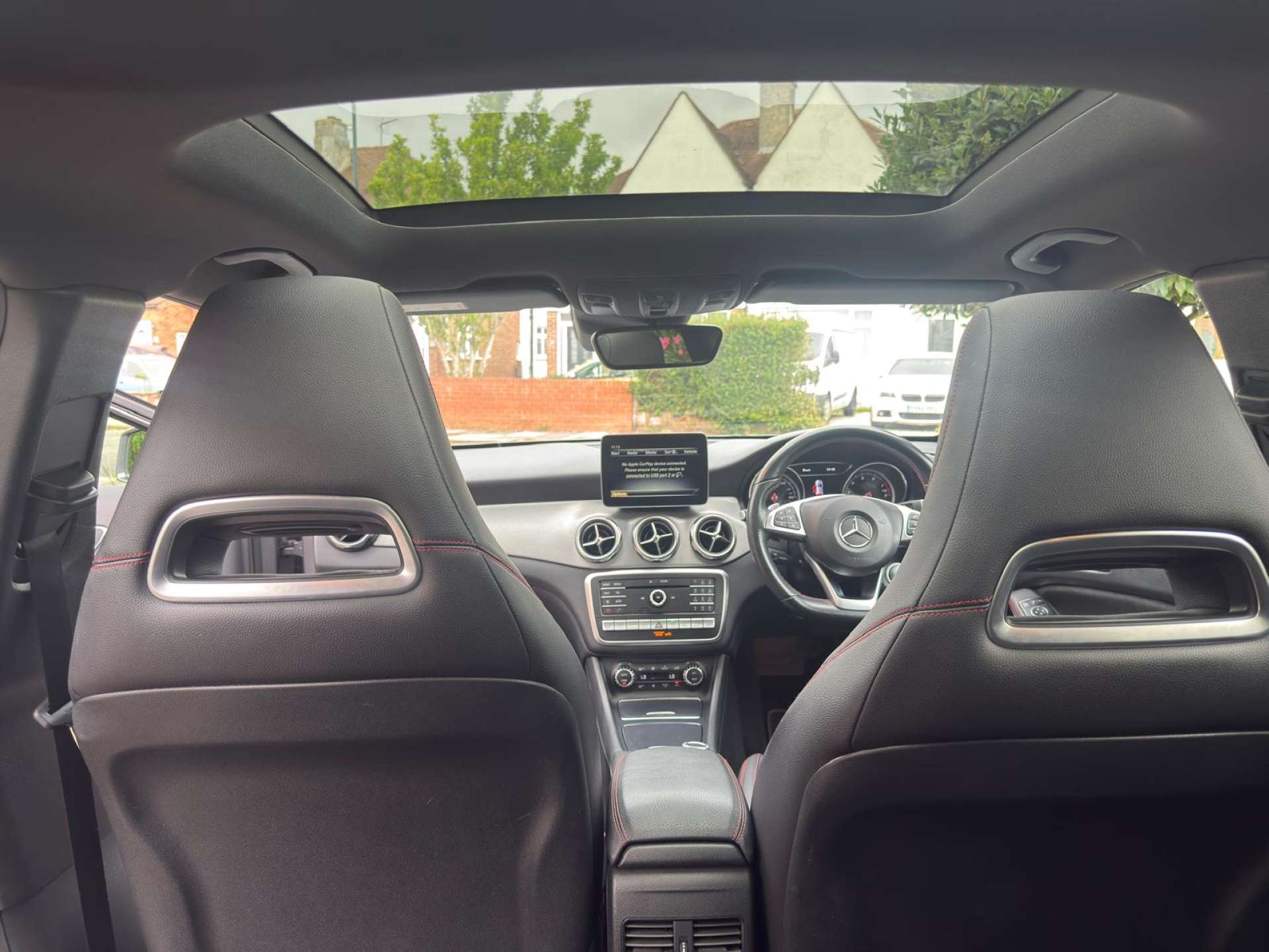 MERCEDES-BENZ GLA 2.0 GLA 250 AMG Line Premium+ 4Matic Auto 4WD 5dr #18