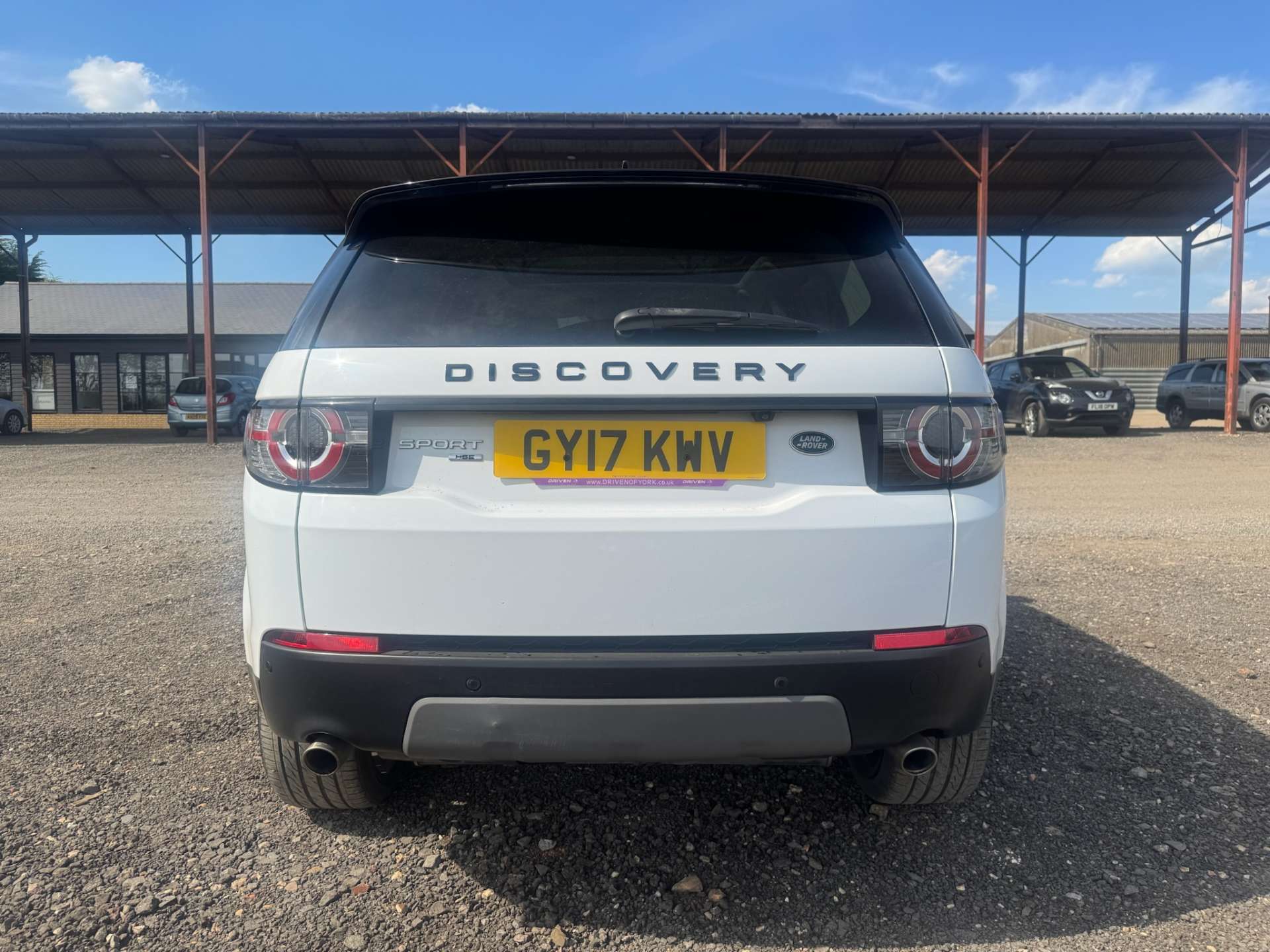 LAND ROVER DISCOVERY SPORT 2.0 Discovery Sport Black HSE TD4 Auto 4WD 5dr #14