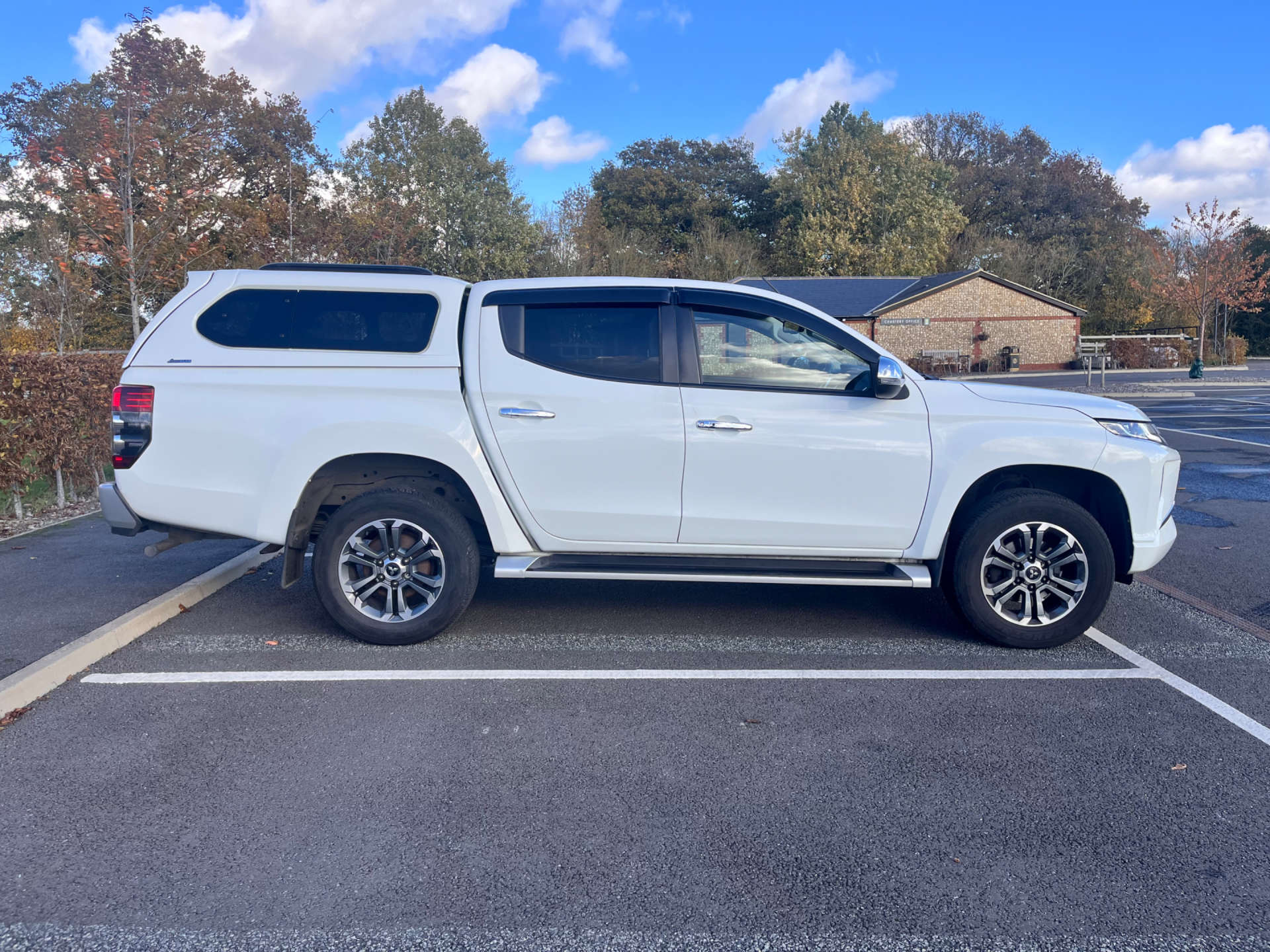 MITSUBISHI L200 2.3 L200 Barbarian DI-D Auto 4WD #12