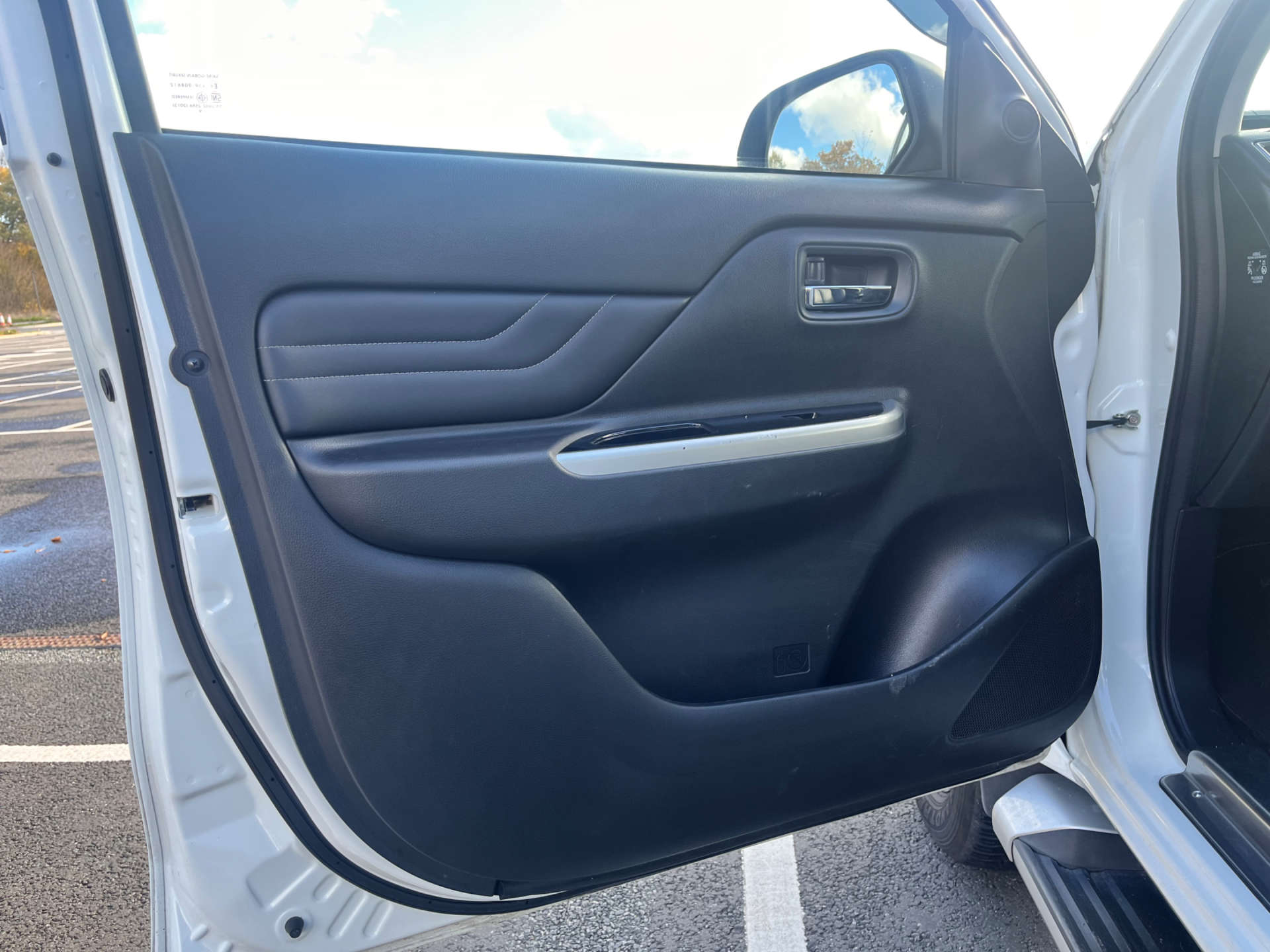 MITSUBISHI L200 2.3 L200 Barbarian DI-D Auto 4WD #17