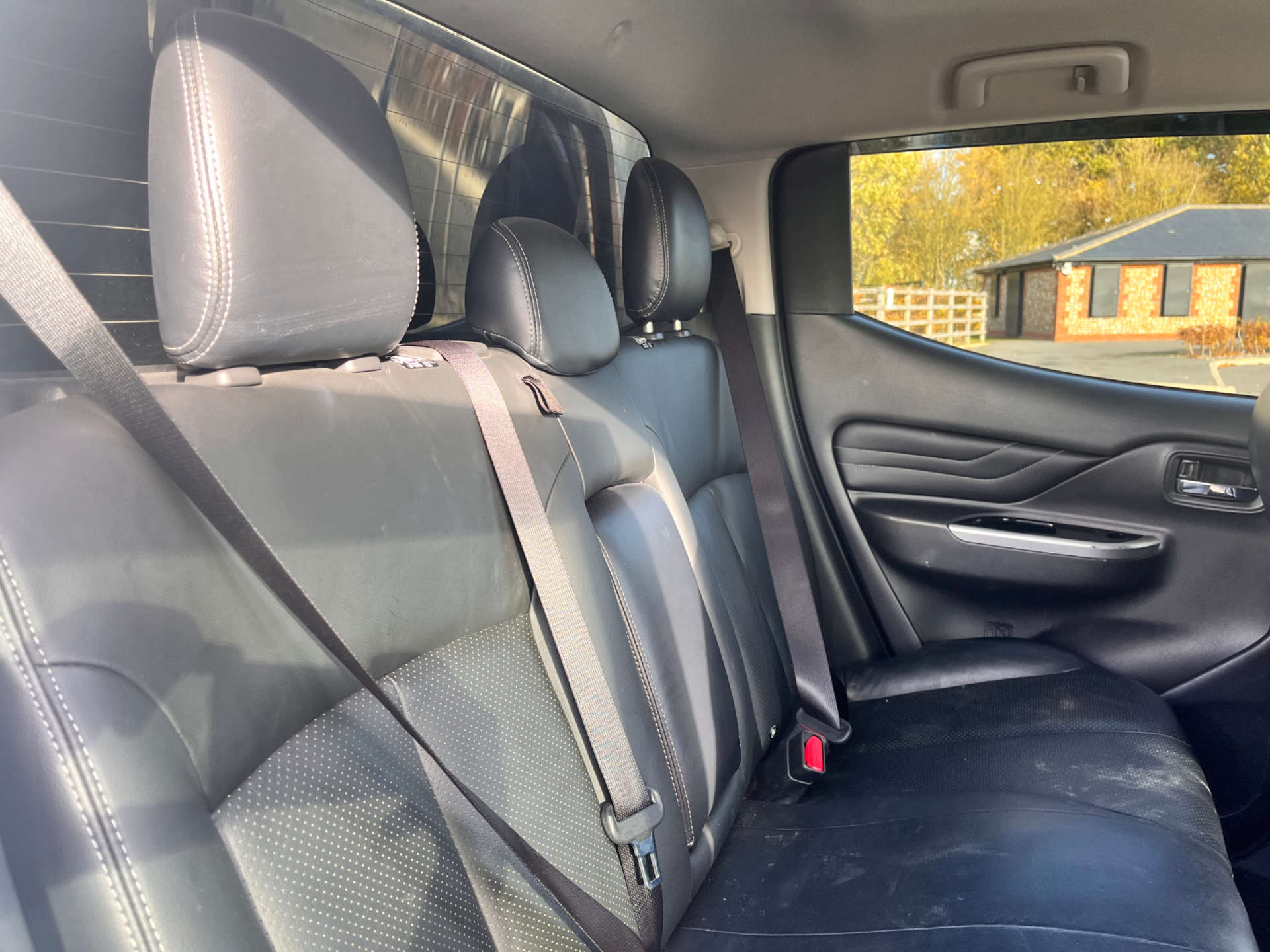 MITSUBISHI L200 2.3 L200 Barbarian DI-D Auto 4WD #26