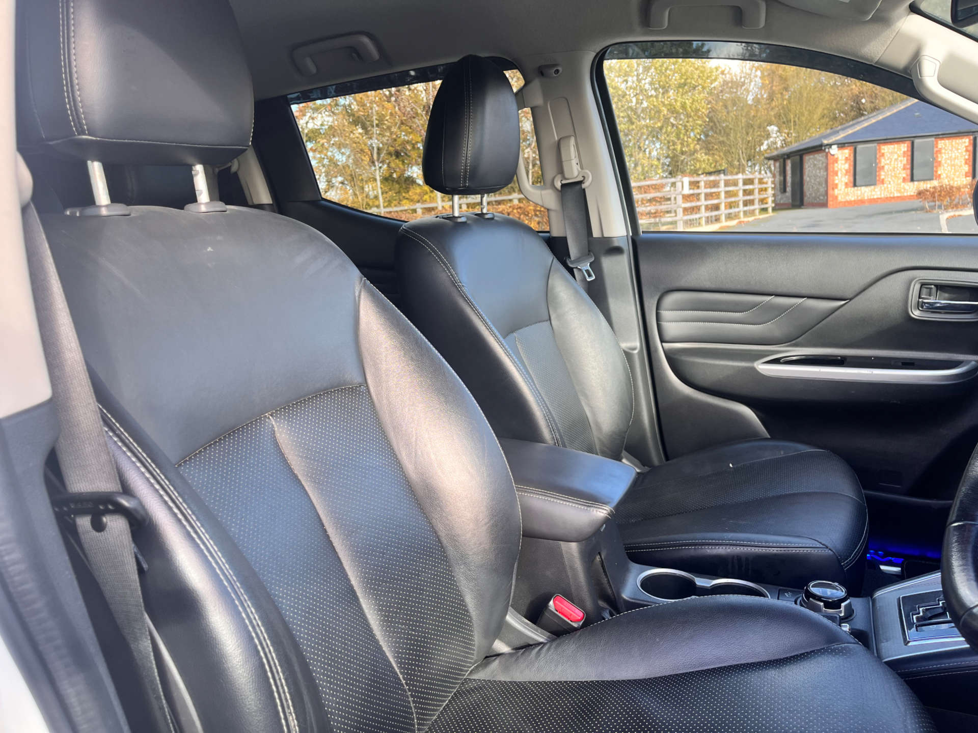 MITSUBISHI L200 2.3 L200 Barbarian DI-D Auto 4WD #31