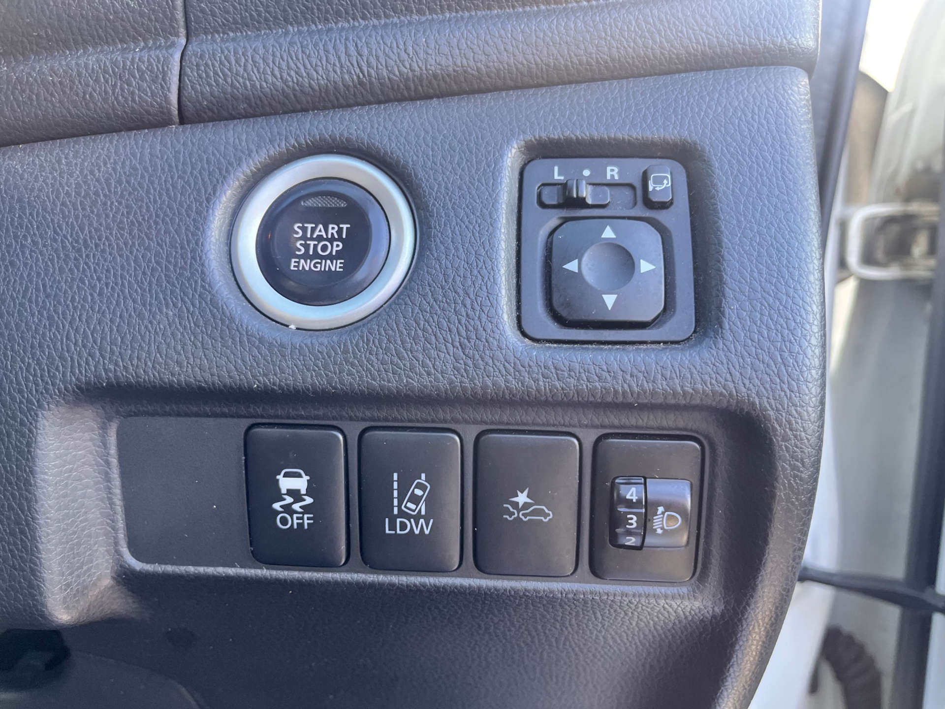 MITSUBISHI L200 2.3 L200 Barbarian DI-D Auto 4WD #33