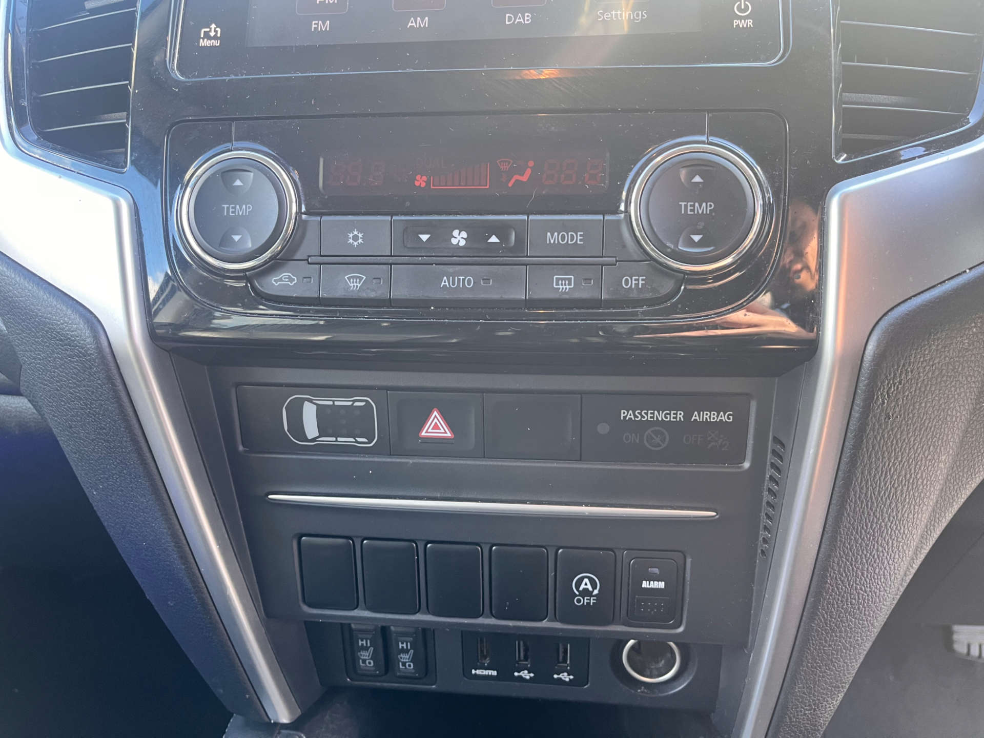 MITSUBISHI L200 2.3 L200 Barbarian DI-D Auto 4WD #37