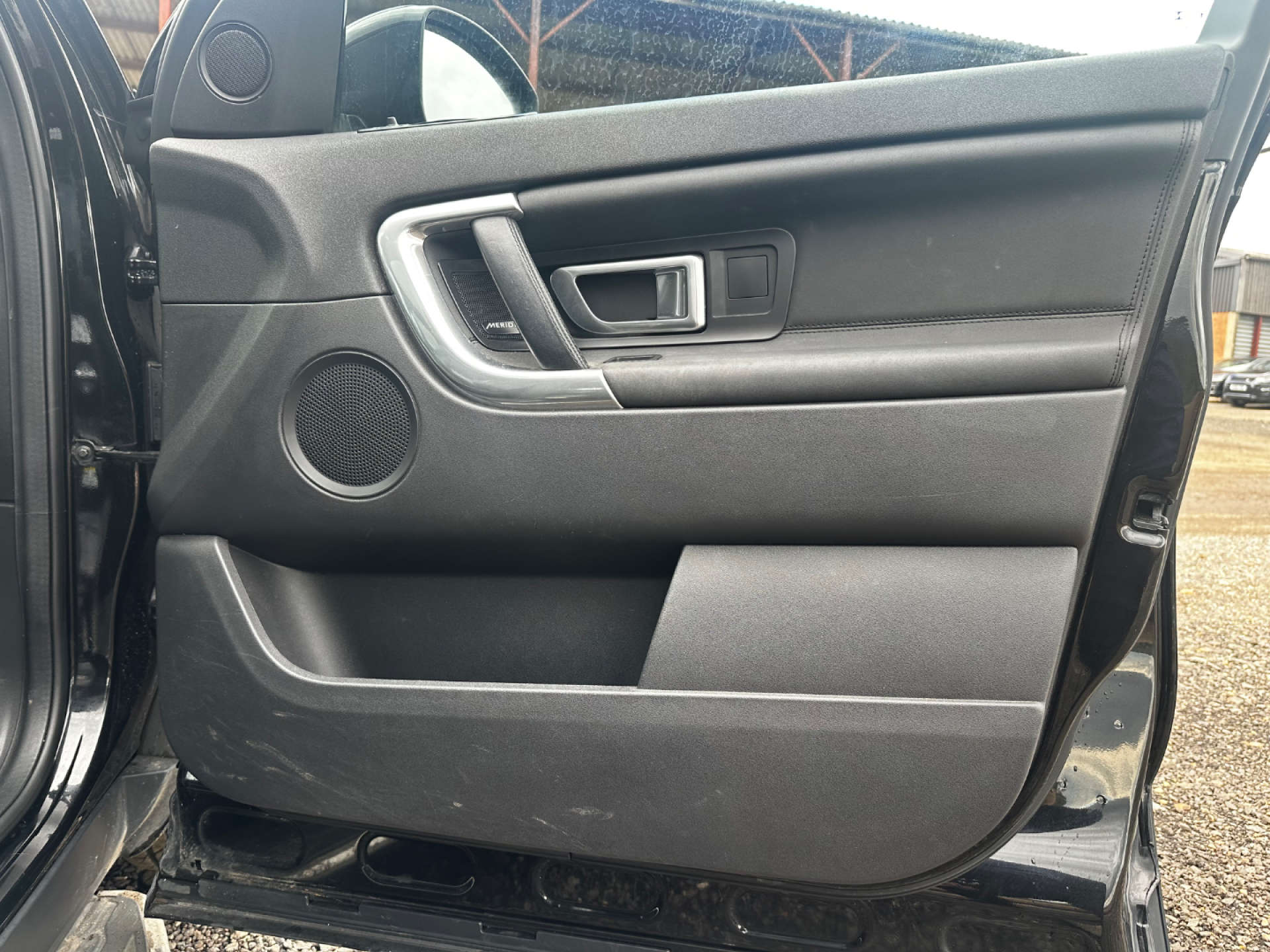 LAND ROVER DISCOVERY SPORT 2.0 Discovery Sport Black HSE TD4 Auto 4WD 5dr #32
