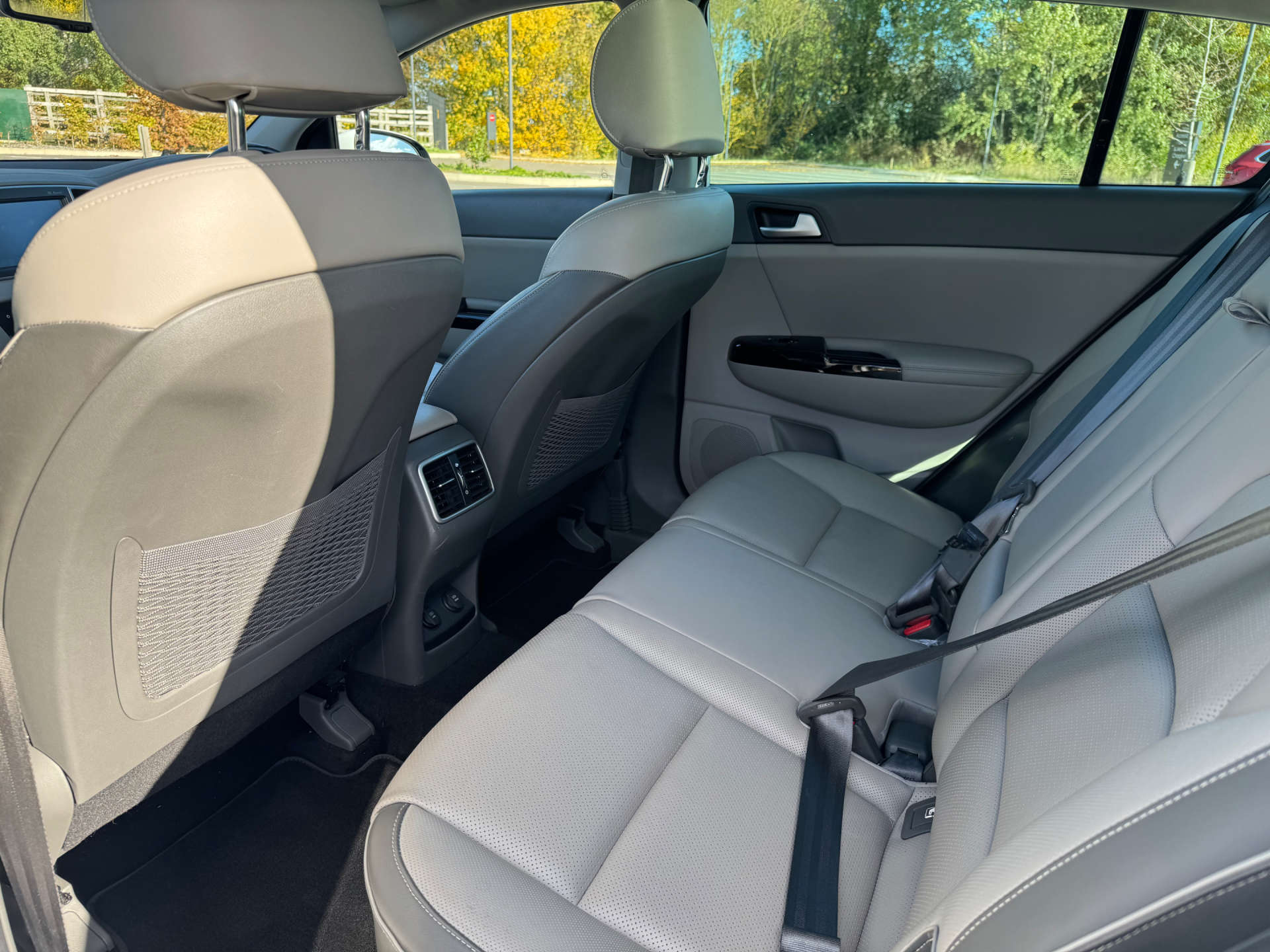 KIA SPORTAGE 2.0 Sportage First Edition CRDi Auto 4WD 5dr #21