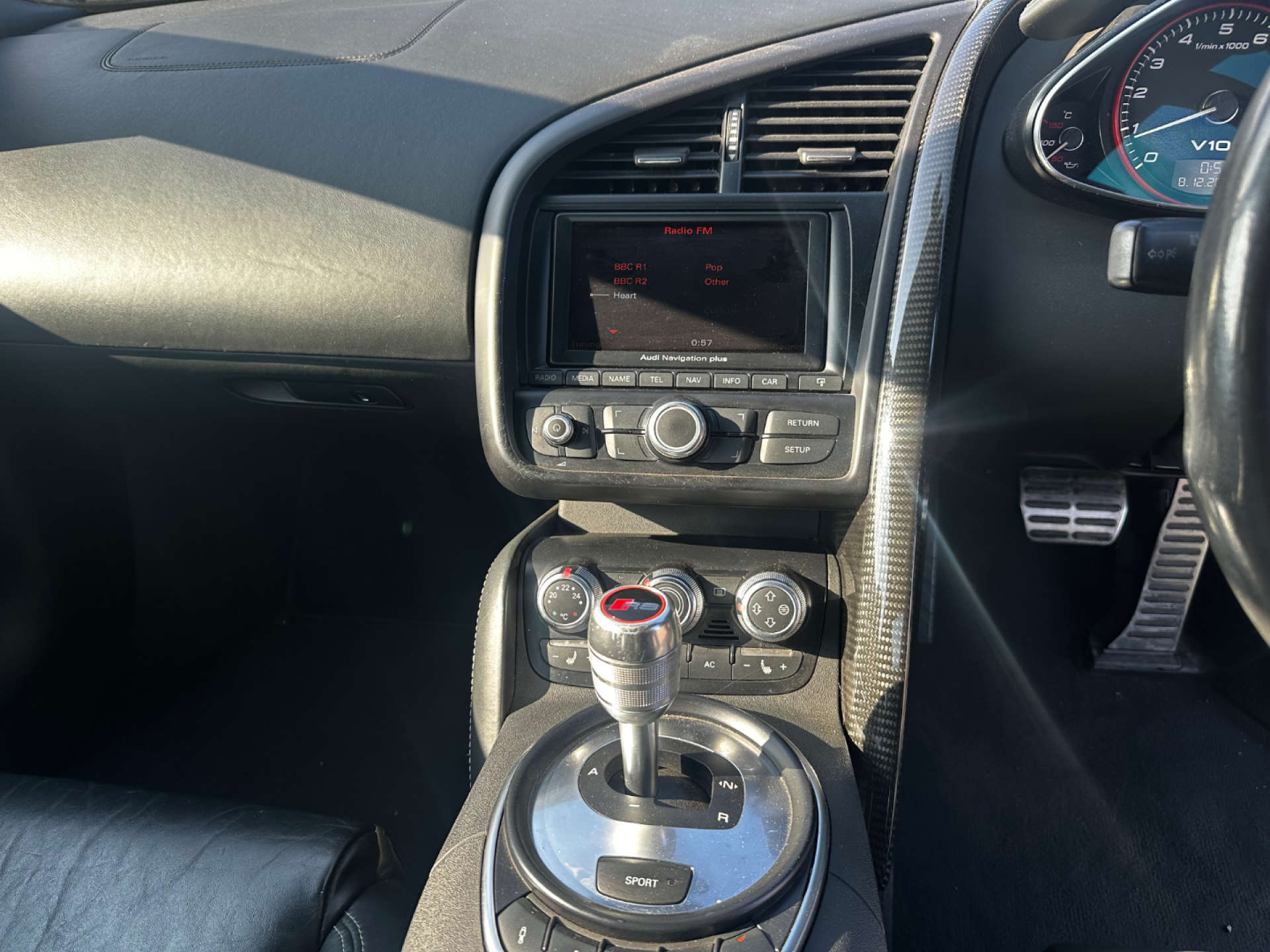 AUDI R8 5.2 R8 Spyder Quattro V10 Semi-Auto 4WD 2dr #50