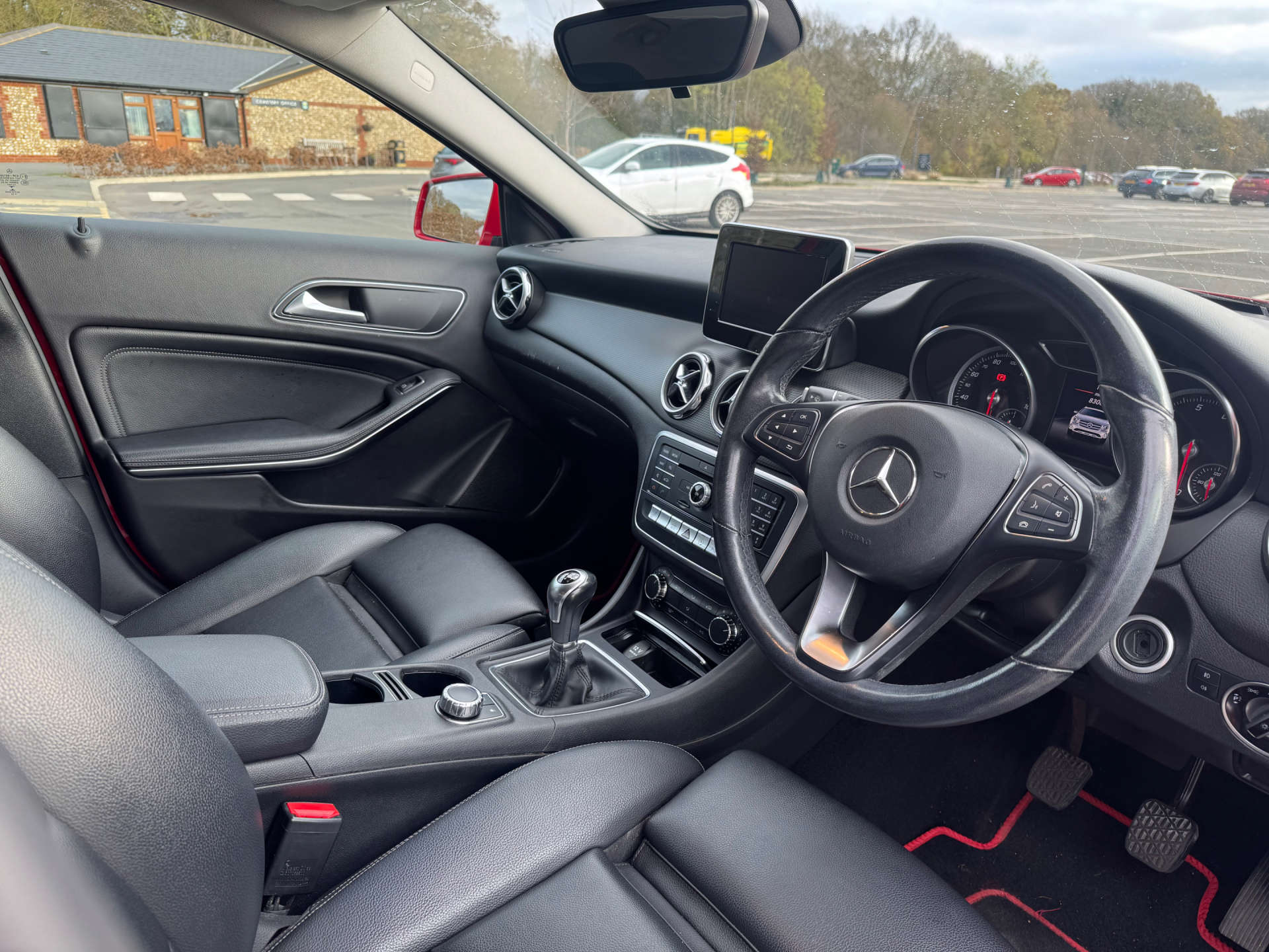 MERCEDES-BENZ GLA 1.6 GLA 200 SE Executive 5dr #17