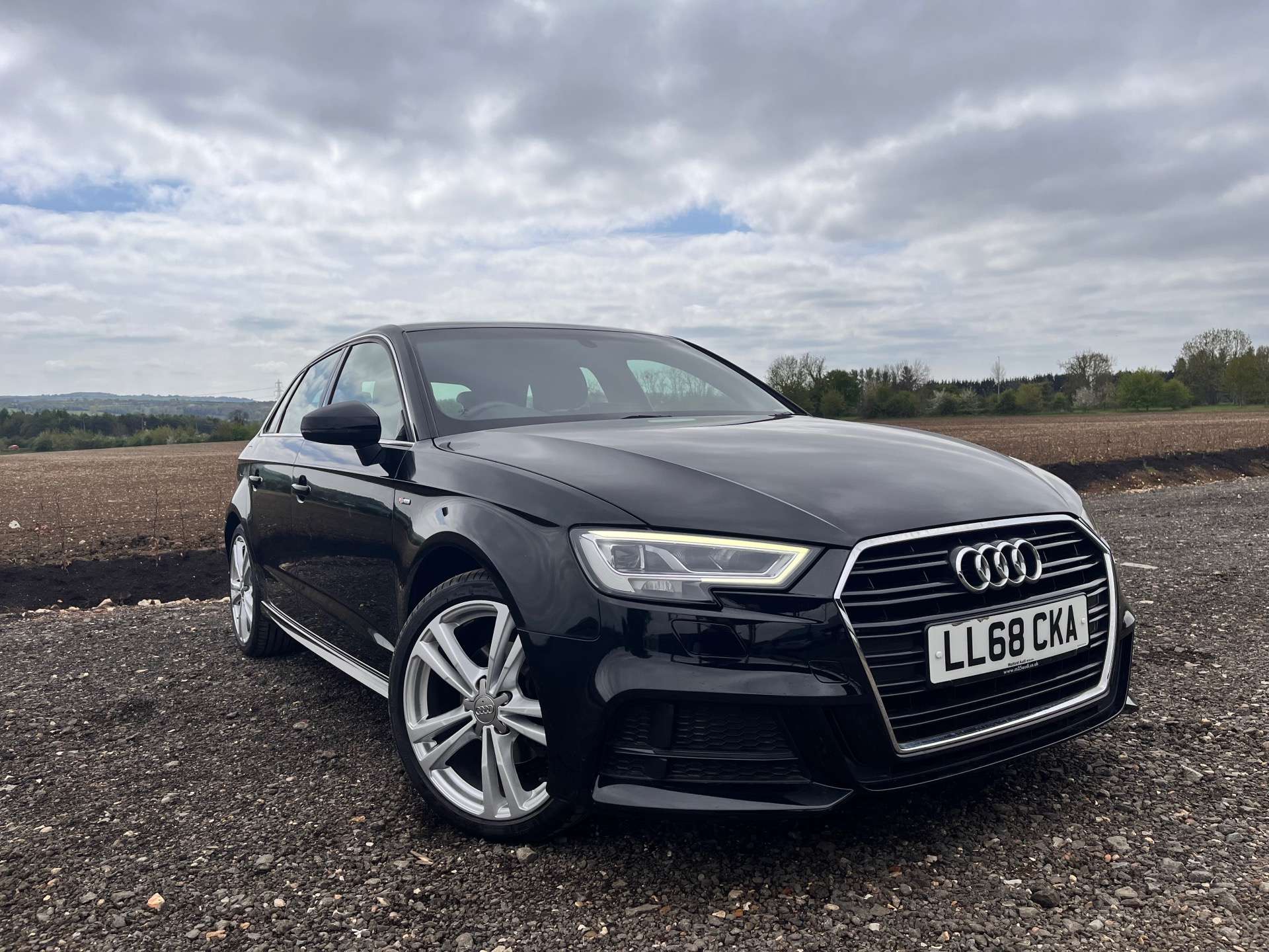 AUDI A3 1.5 A3 Sportback 35 TFSI S Line Semi-Auto 5dr #0