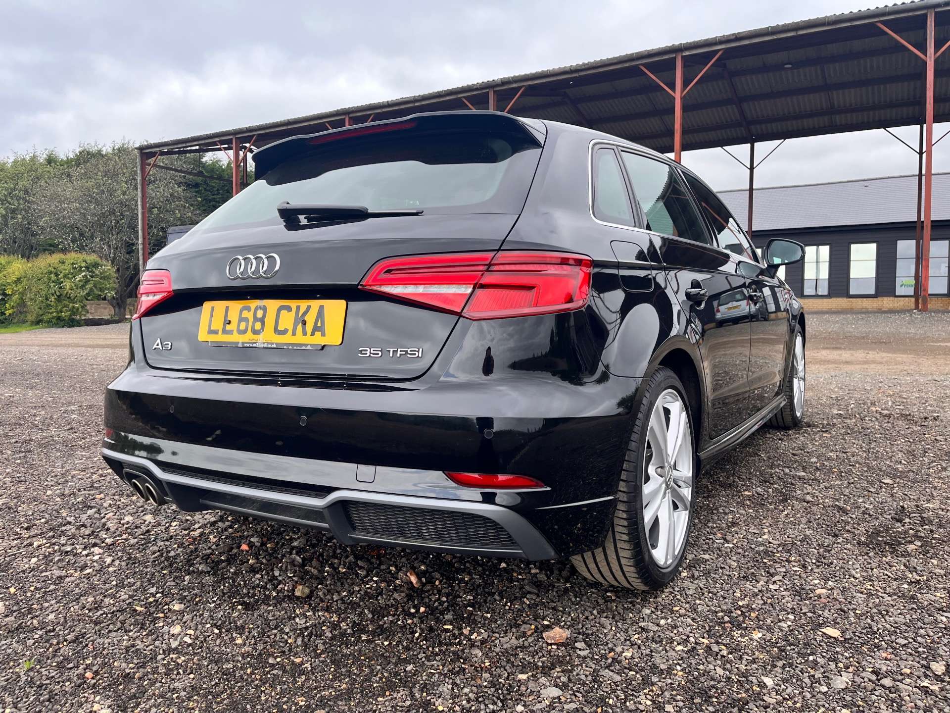 AUDI A3 1.5 A3 Sportback 35 TFSI S Line Semi-Auto 5dr #4