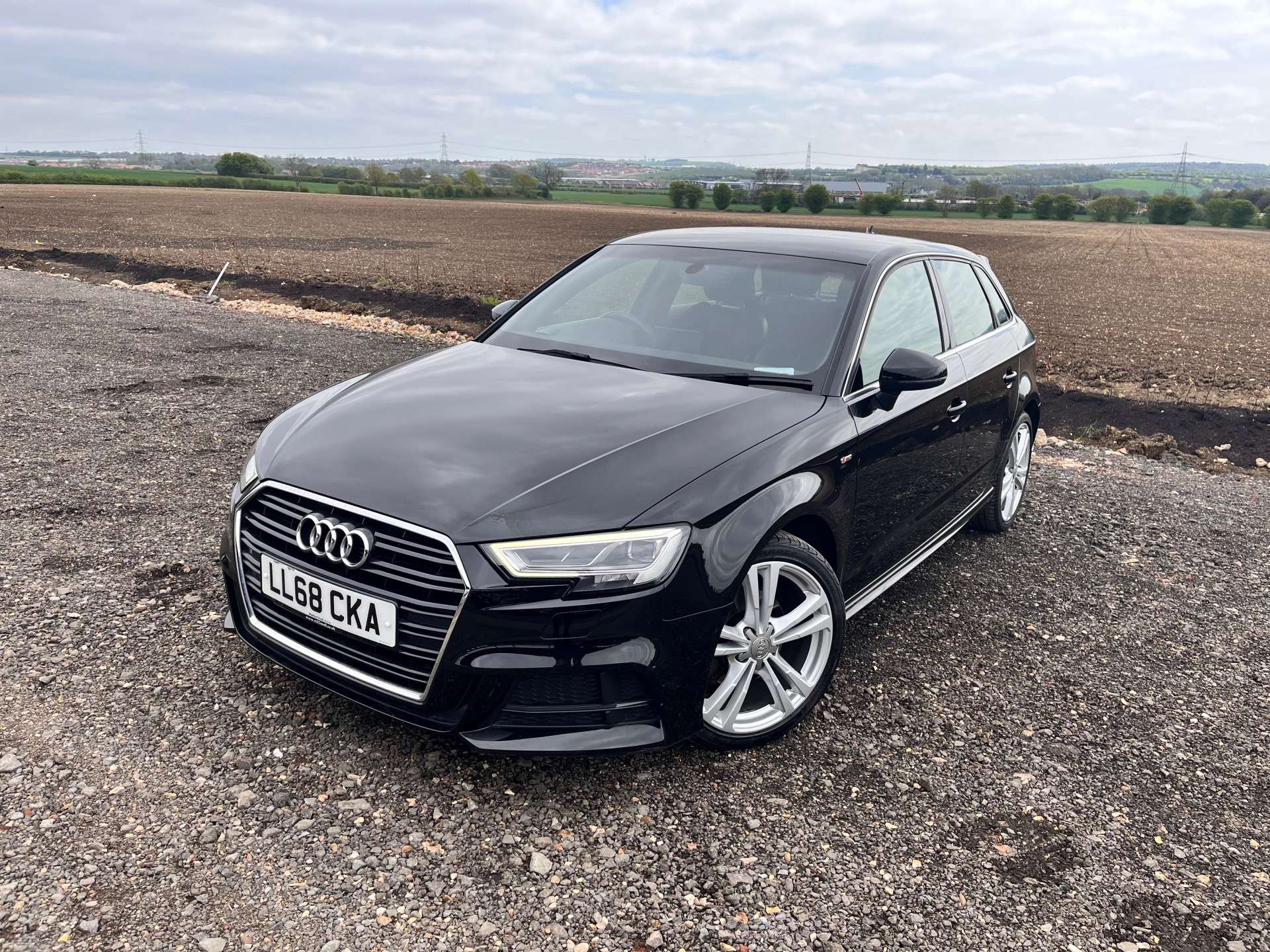 AUDI A3 1.5 A3 Sportback 35 TFSI S Line Semi-Auto 5dr #9