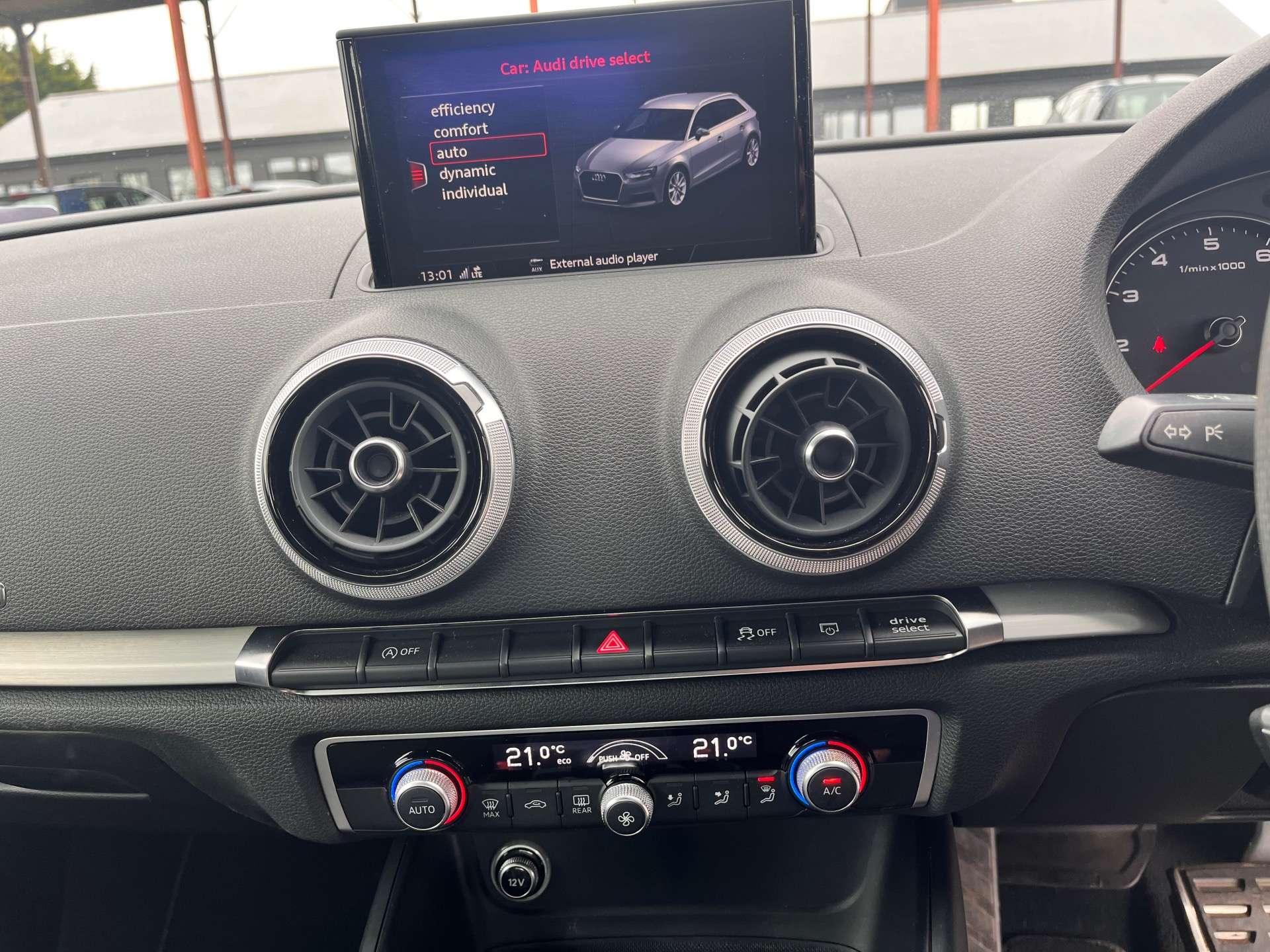 AUDI A3 1.5 A3 Sportback 35 TFSI S Line Semi-Auto 5dr #44
