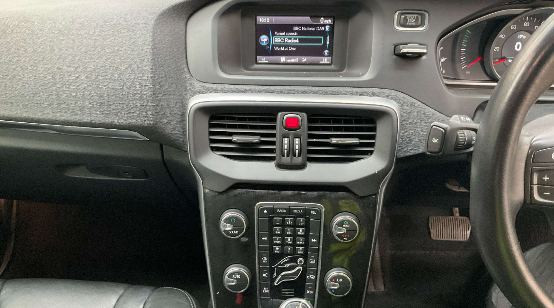 VOLVO V40 1.5 V40 Momentum T2 Auto 5dr #19