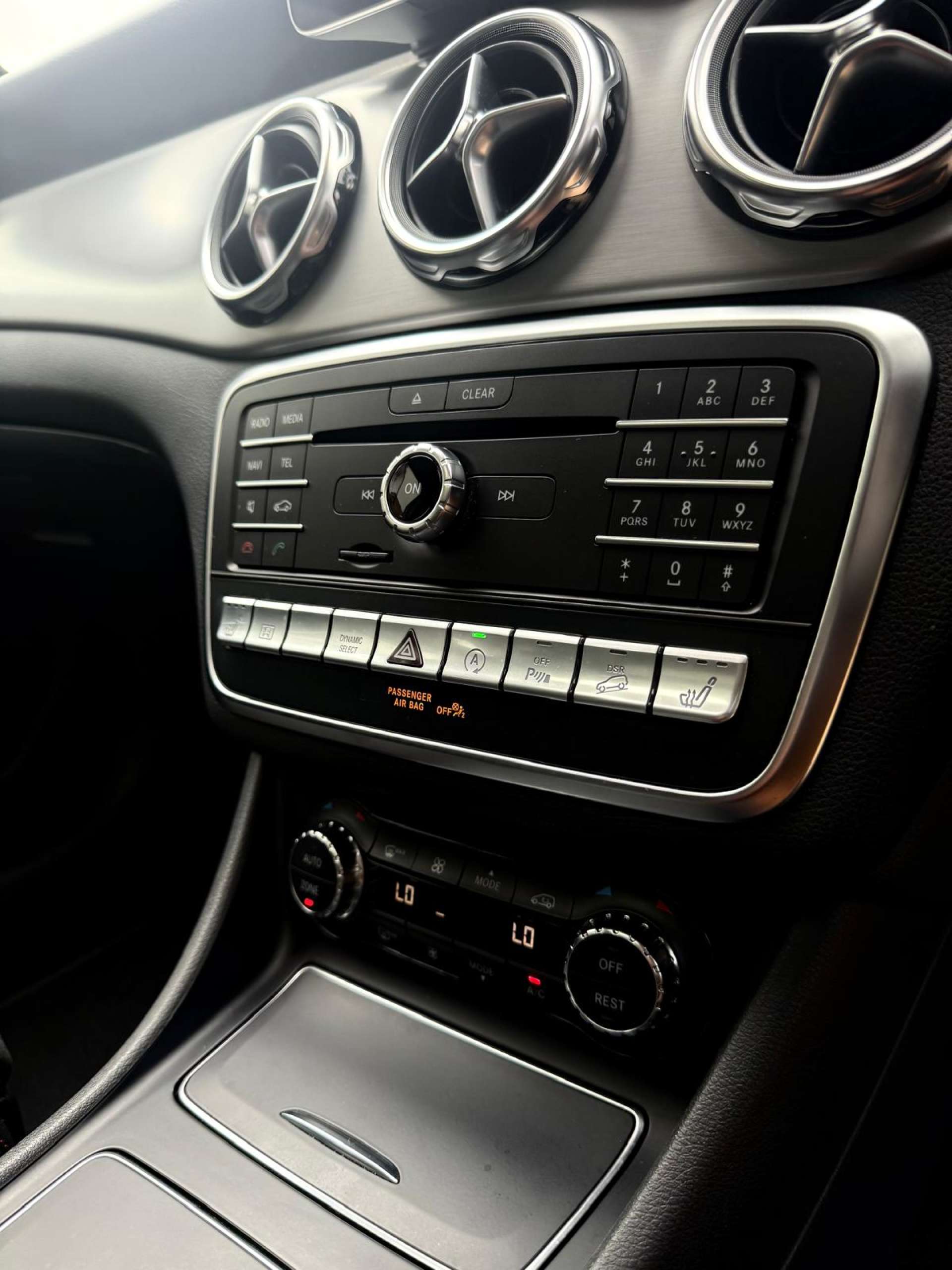 MERCEDES-BENZ GLA 2.0 GLA 250 AMG Line Premium+ 4Matic Auto 4WD 5dr #23