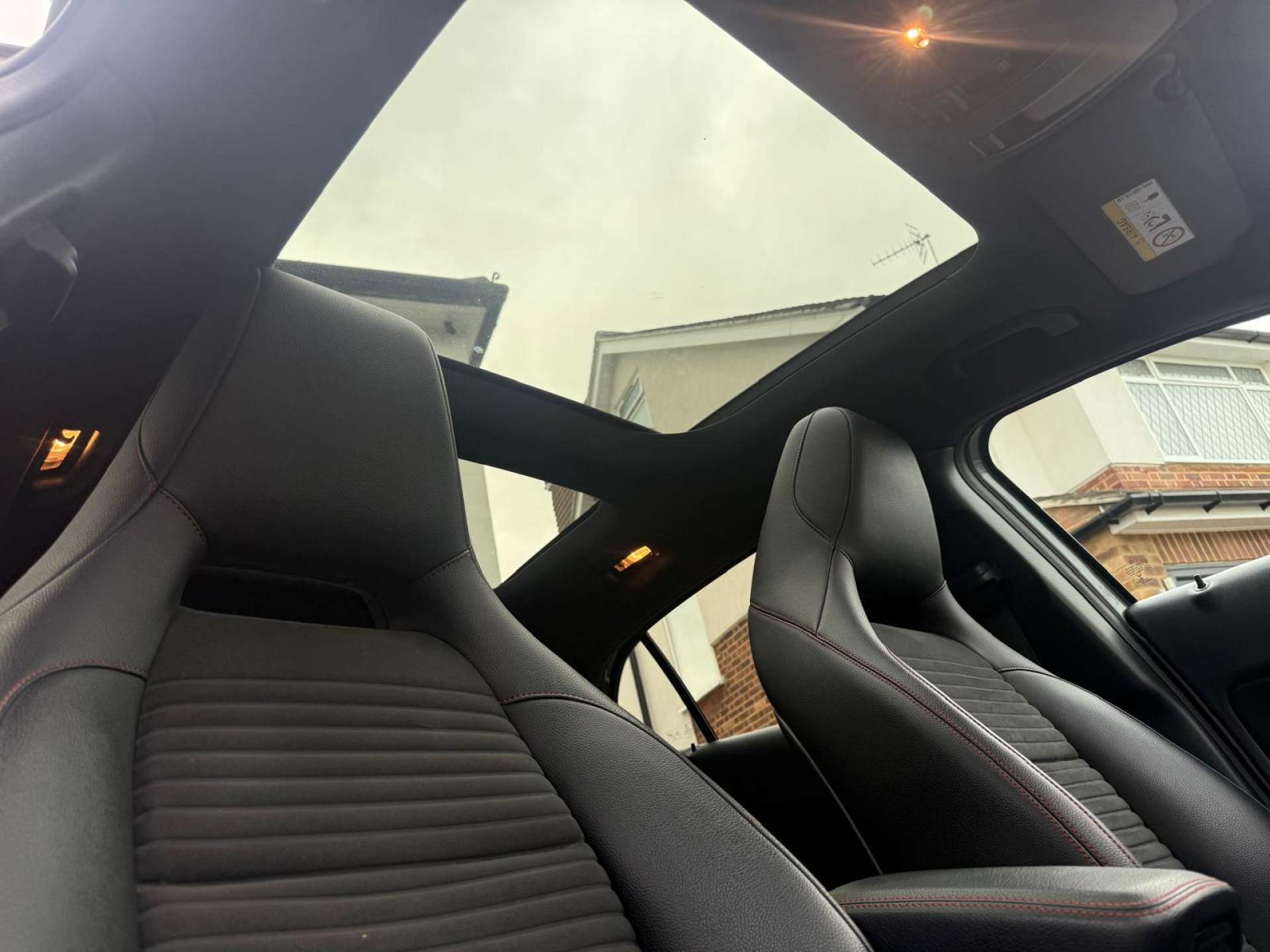 MERCEDES-BENZ GLA 2.0 GLA 250 AMG Line Premium+ 4Matic Auto 4WD 5dr #26