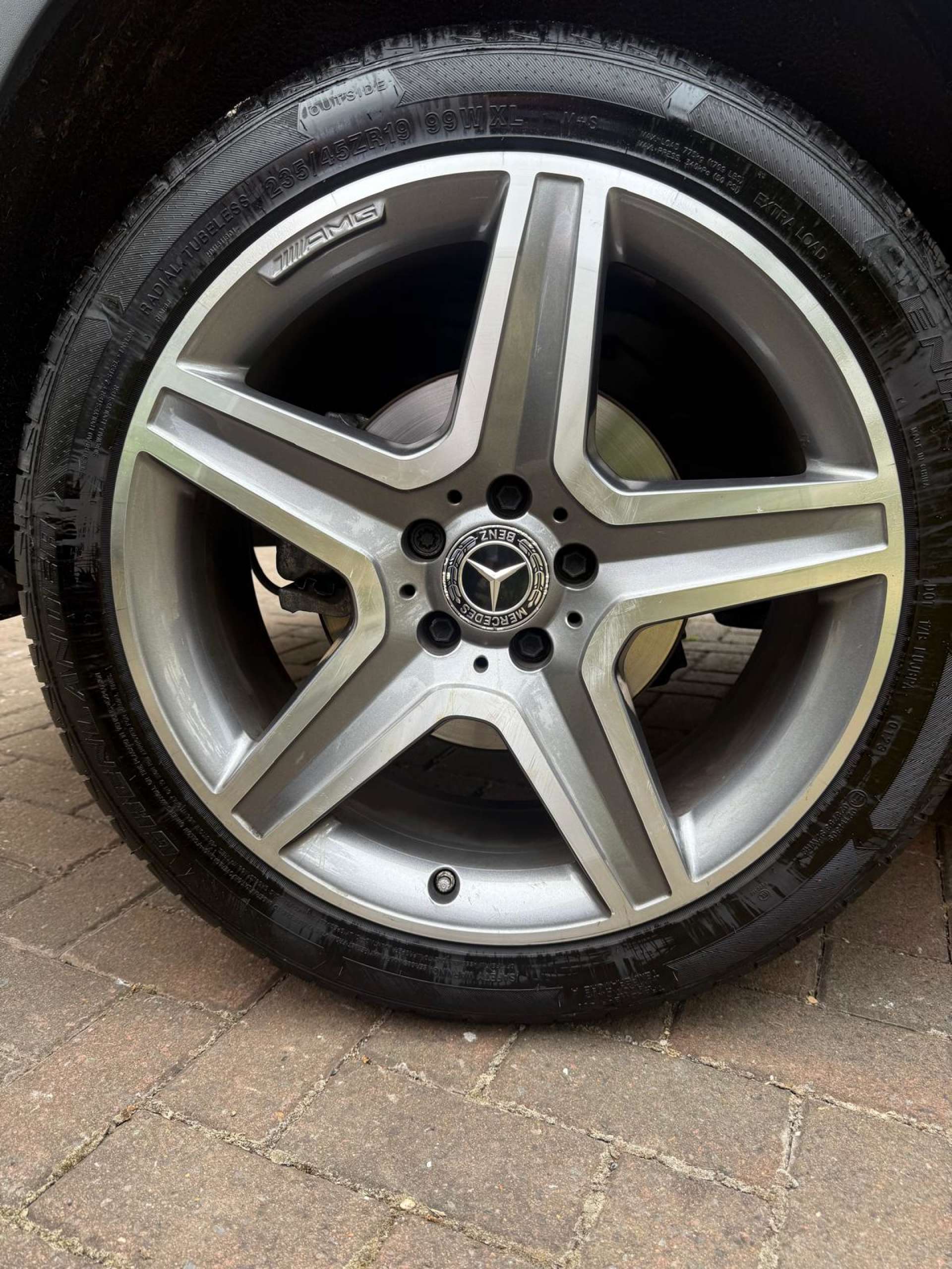 MERCEDES-BENZ GLA 2.0 GLA 250 AMG Line Premium+ 4Matic Auto 4WD 5dr #29