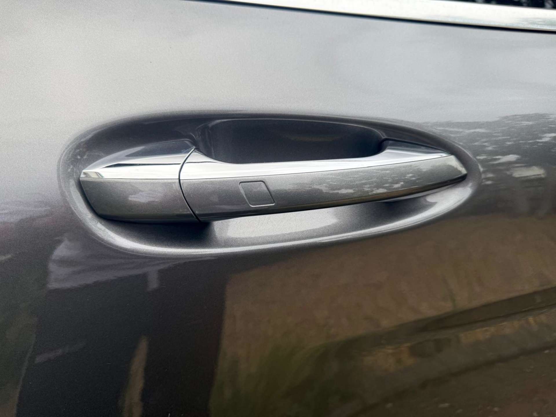 MERCEDES-BENZ GLA 2.0 GLA 250 AMG Line Premium+ 4Matic Auto 4WD 5dr #33