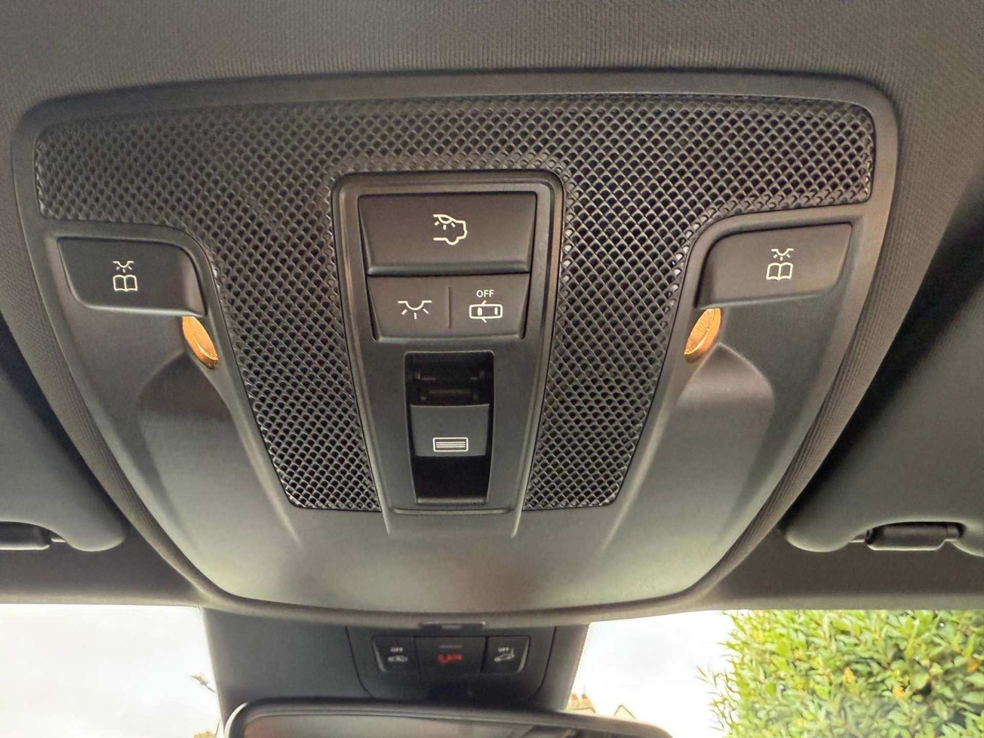 MERCEDES-BENZ GLA 2.0 GLA 250 AMG Line Premium+ 4Matic Auto 4WD 5dr #35