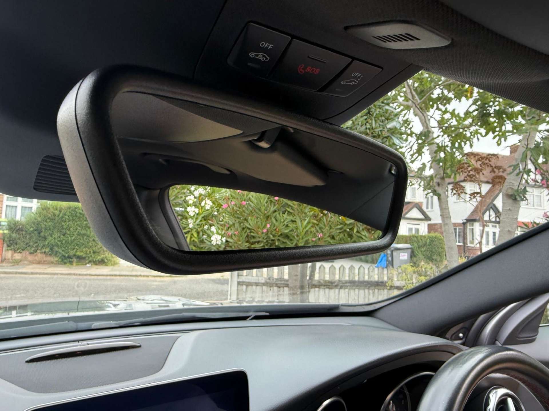 MERCEDES-BENZ GLA 2.0 GLA 250 AMG Line Premium+ 4Matic Auto 4WD 5dr #40