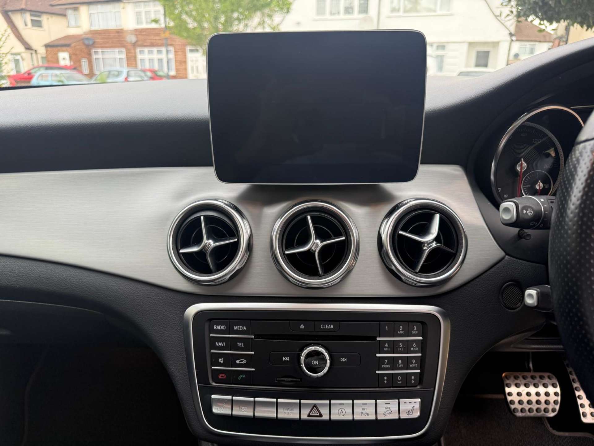 MERCEDES-BENZ GLA 2.0 GLA 250 AMG Line Premium+ 4Matic Auto 4WD 5dr #41