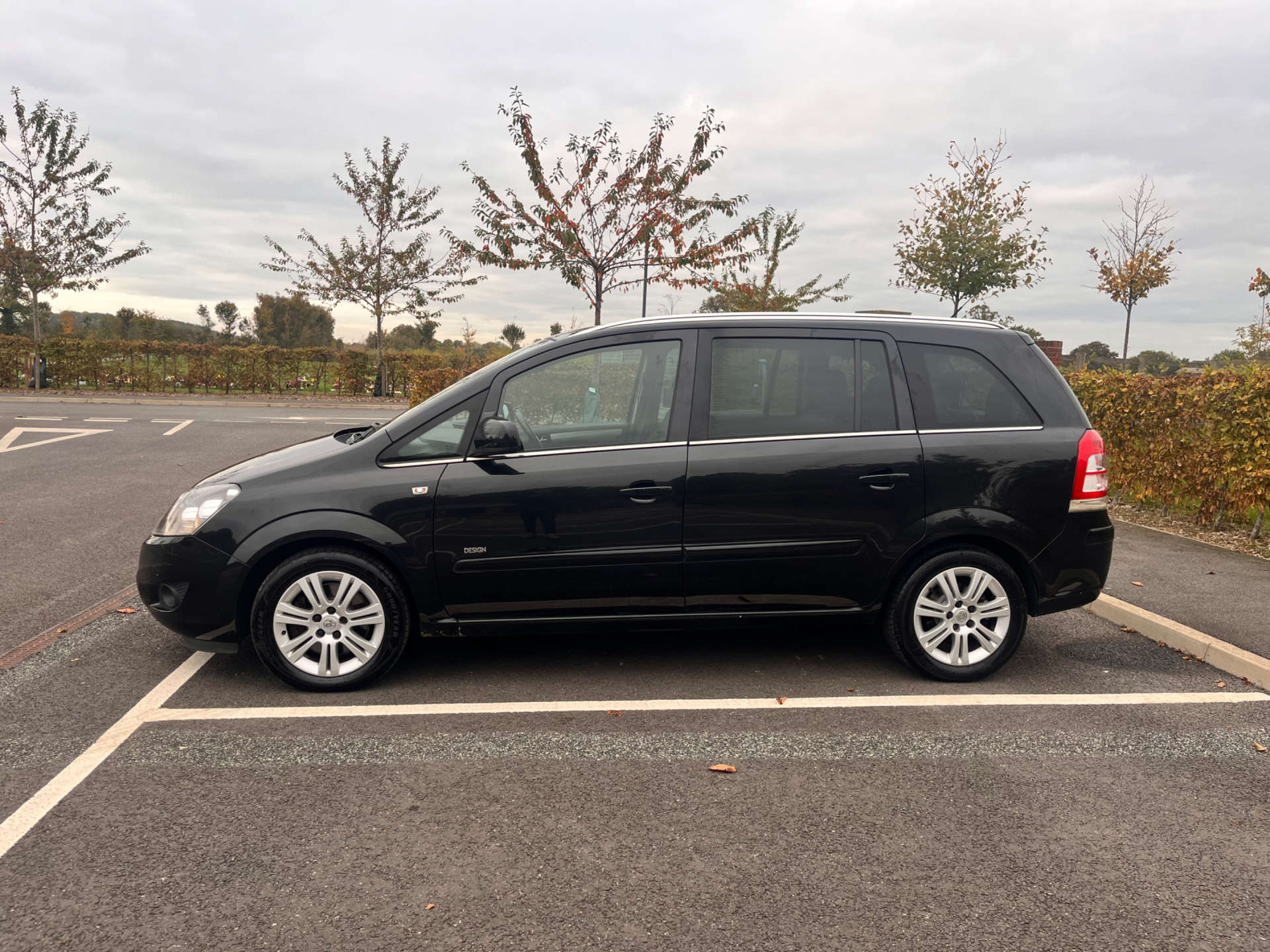 VAUXHALL ZAFIRA 1.7 Zafira Design CDTi ecoFLEX 5dr #11
