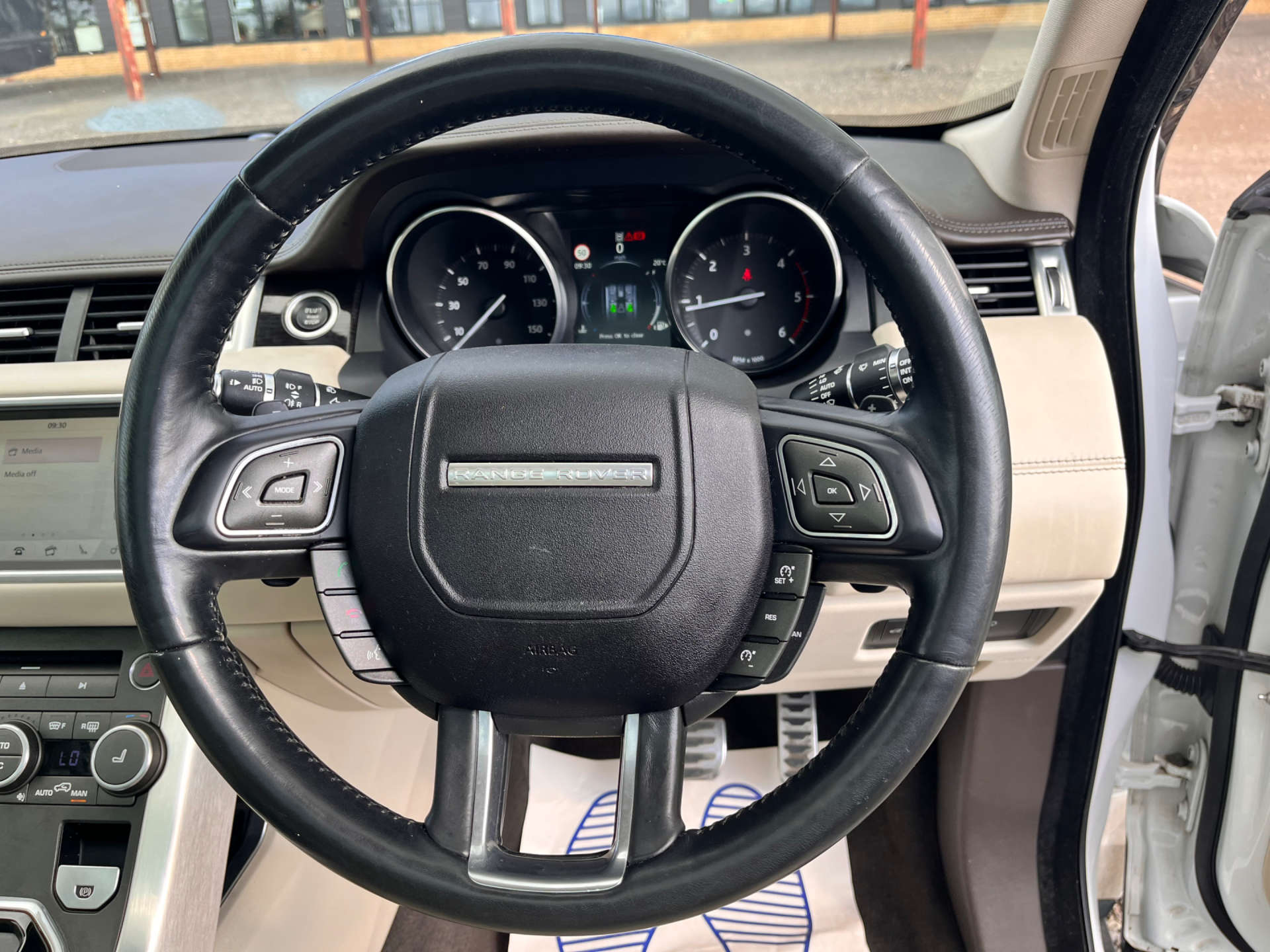 LAND ROVER RANGE ROVER EVOQUE 2.0 Range Rover Evoque Autobiography TD4 Auto 4WD 5dr #48