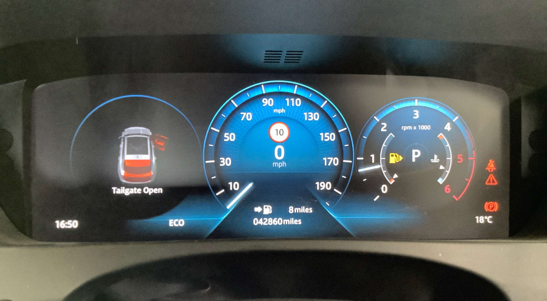 JAGUAR F-PACE 2.0 F-PACE Portfolio AWD D Auto 4WD 5dr #14