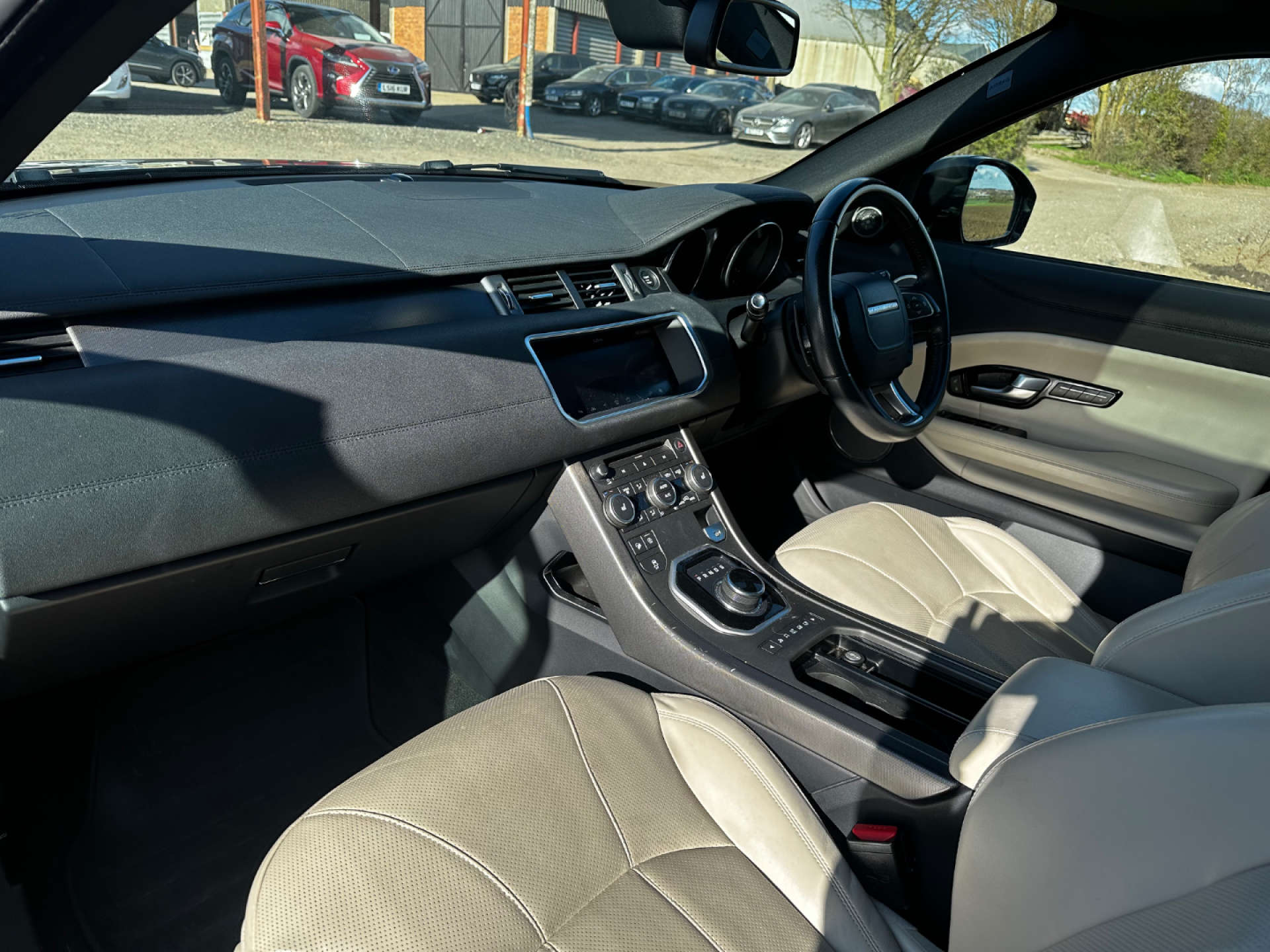LAND ROVER RANGE ROVER EVOQUE 2.0 Range Rover Evoque HSE Dynamic Si4 290 Auto 4WD 5dr #25