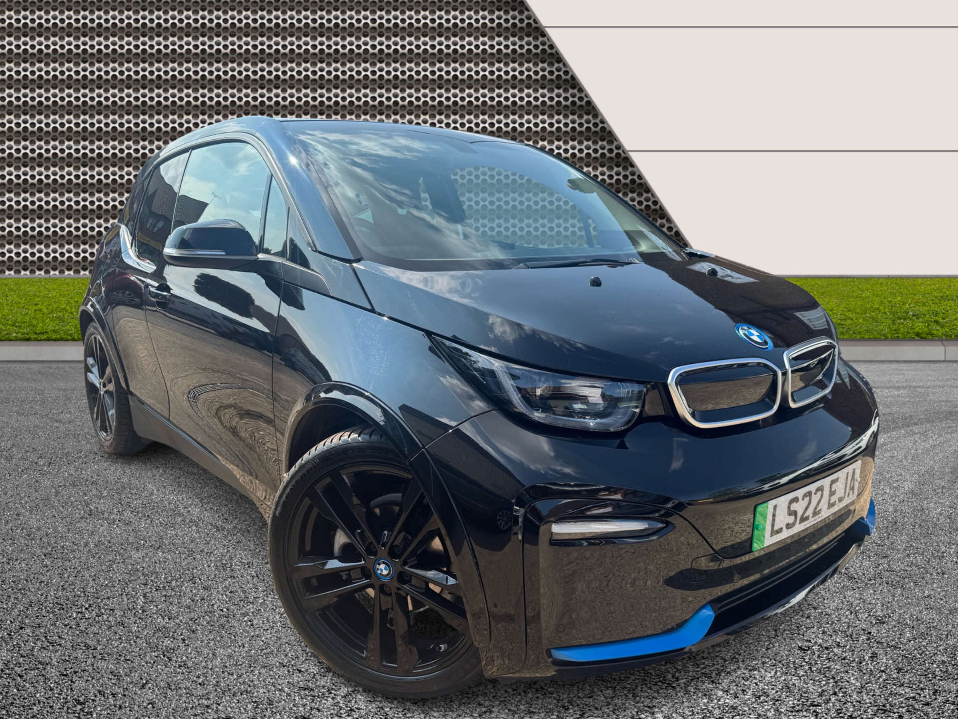 2022 BMW I3