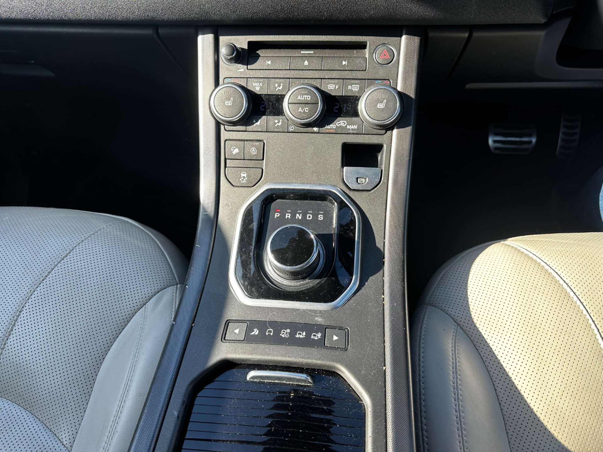 LAND ROVER RANGE ROVER EVOQUE 2.0 Range Rover Evoque HSE Dynamic Si4 290 Auto 4WD 5dr #43