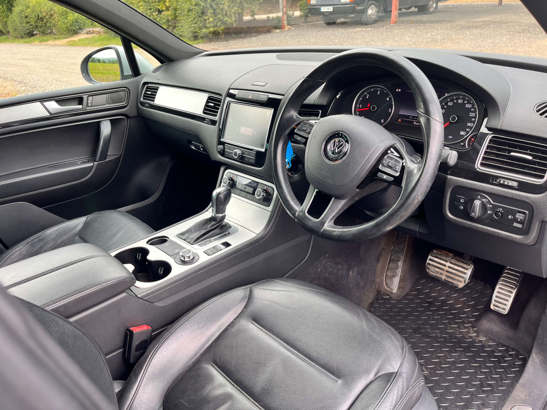 VOLKSWAGEN TOUAREG 3.0 Touareg V6 Altitude TDI BlueMotion Technology Auto 4WD 5dr #2