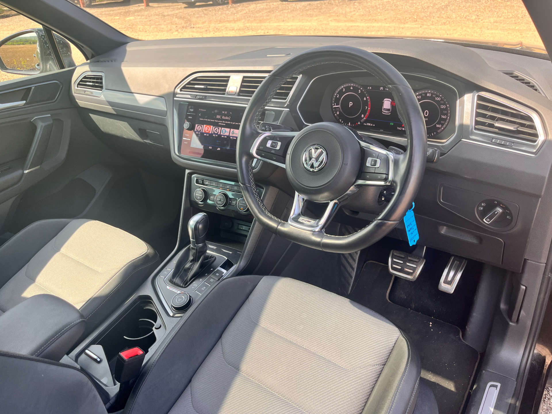 VOLKSWAGEN TIGUAN 2.0 Tiguan R-Line TSi BlueMotion Technology 4Motion Semi-Auto 4WD 5dr #2