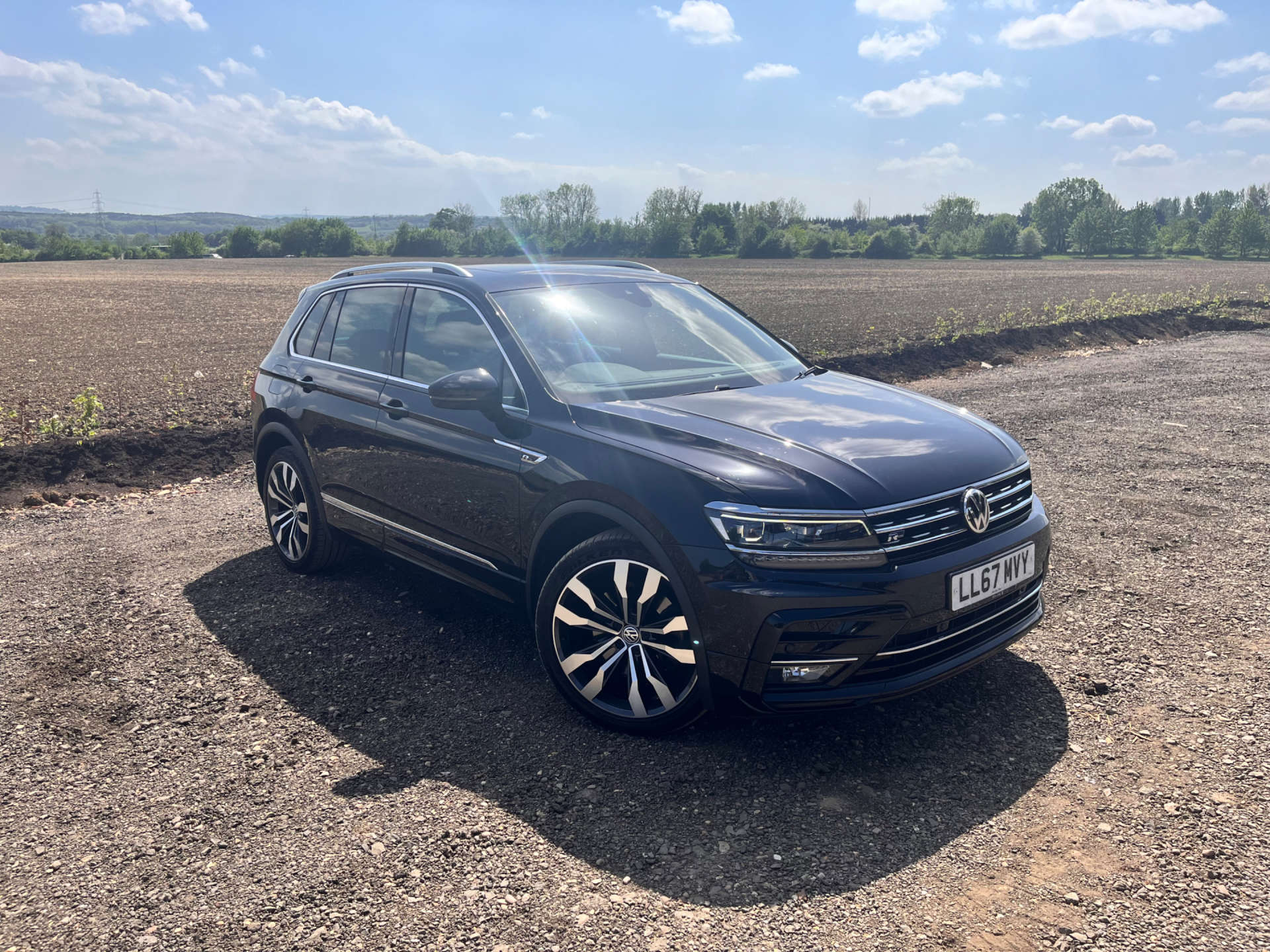 VOLKSWAGEN TIGUAN 2.0 Tiguan R-Line TSi BlueMotion Technology 4Motion Semi-Auto 4WD 5dr #6