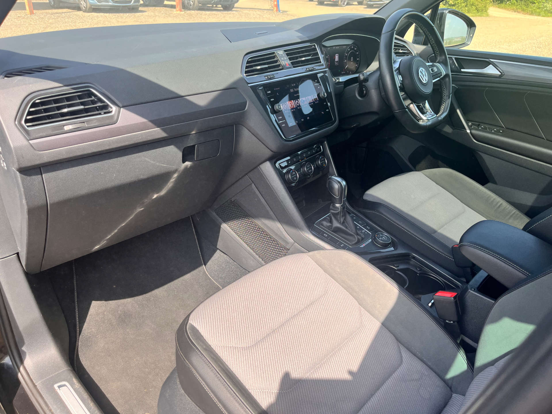 VOLKSWAGEN TIGUAN 2.0 Tiguan R-Line TSi BlueMotion Technology 4Motion Semi-Auto 4WD 5dr #28