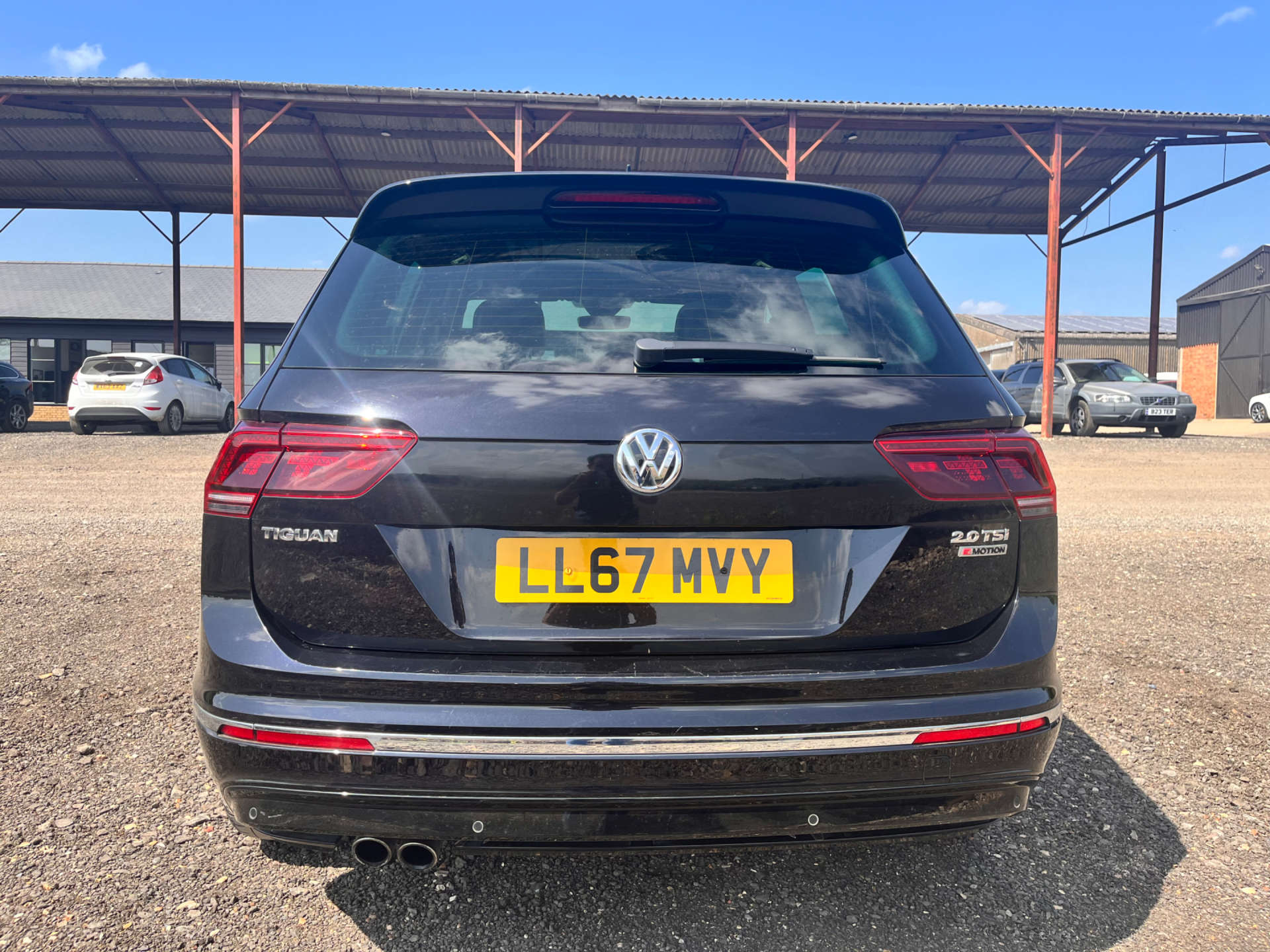 VOLKSWAGEN TIGUAN 2.0 Tiguan R-Line TSi BlueMotion Technology 4Motion Semi-Auto 4WD 5dr #54