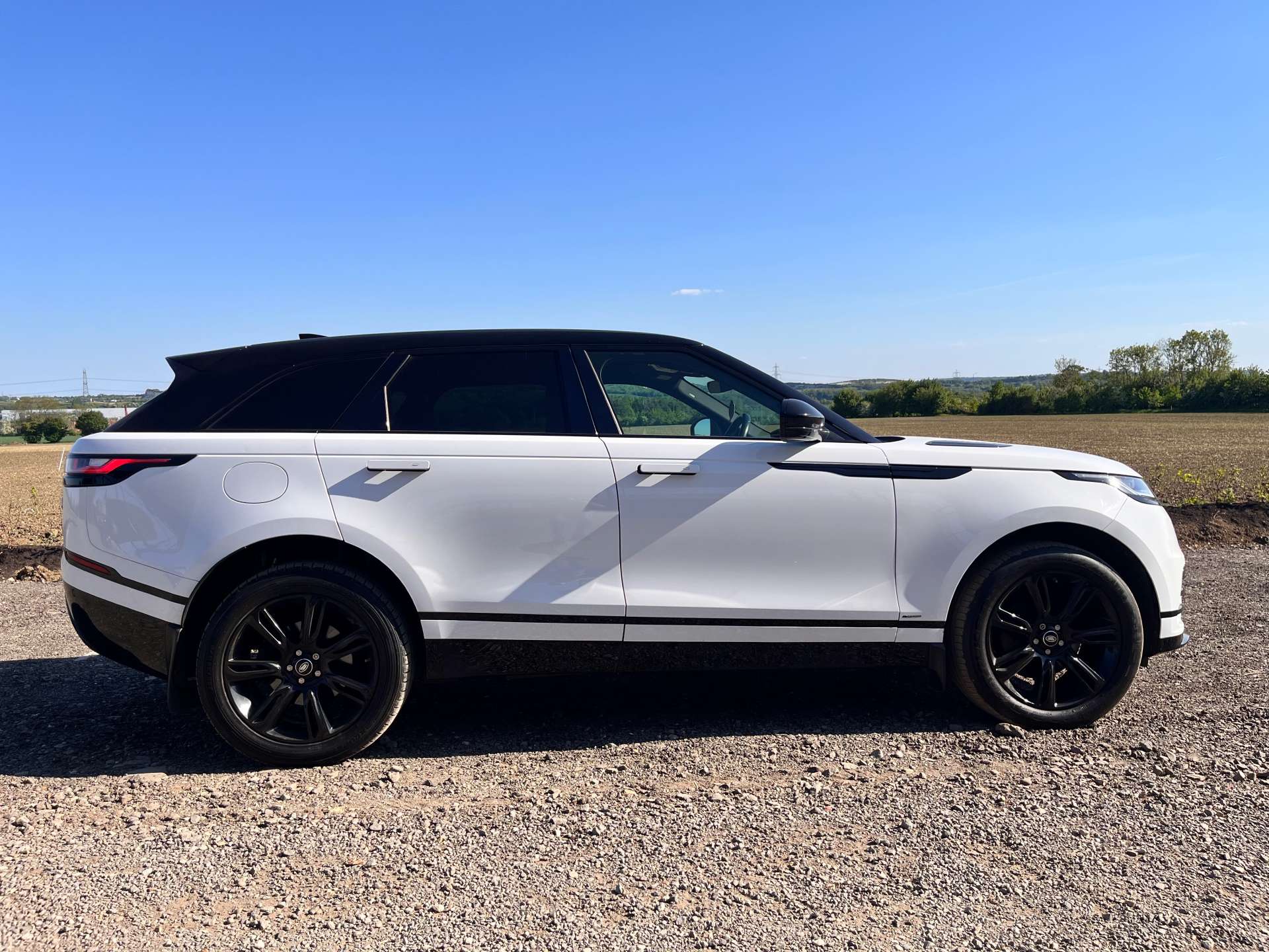 LAND ROVER RANGE ROVER VELAR 2.0 Range Rover Velar R-Dynamic S D240 Auto 4WD 5dr #21