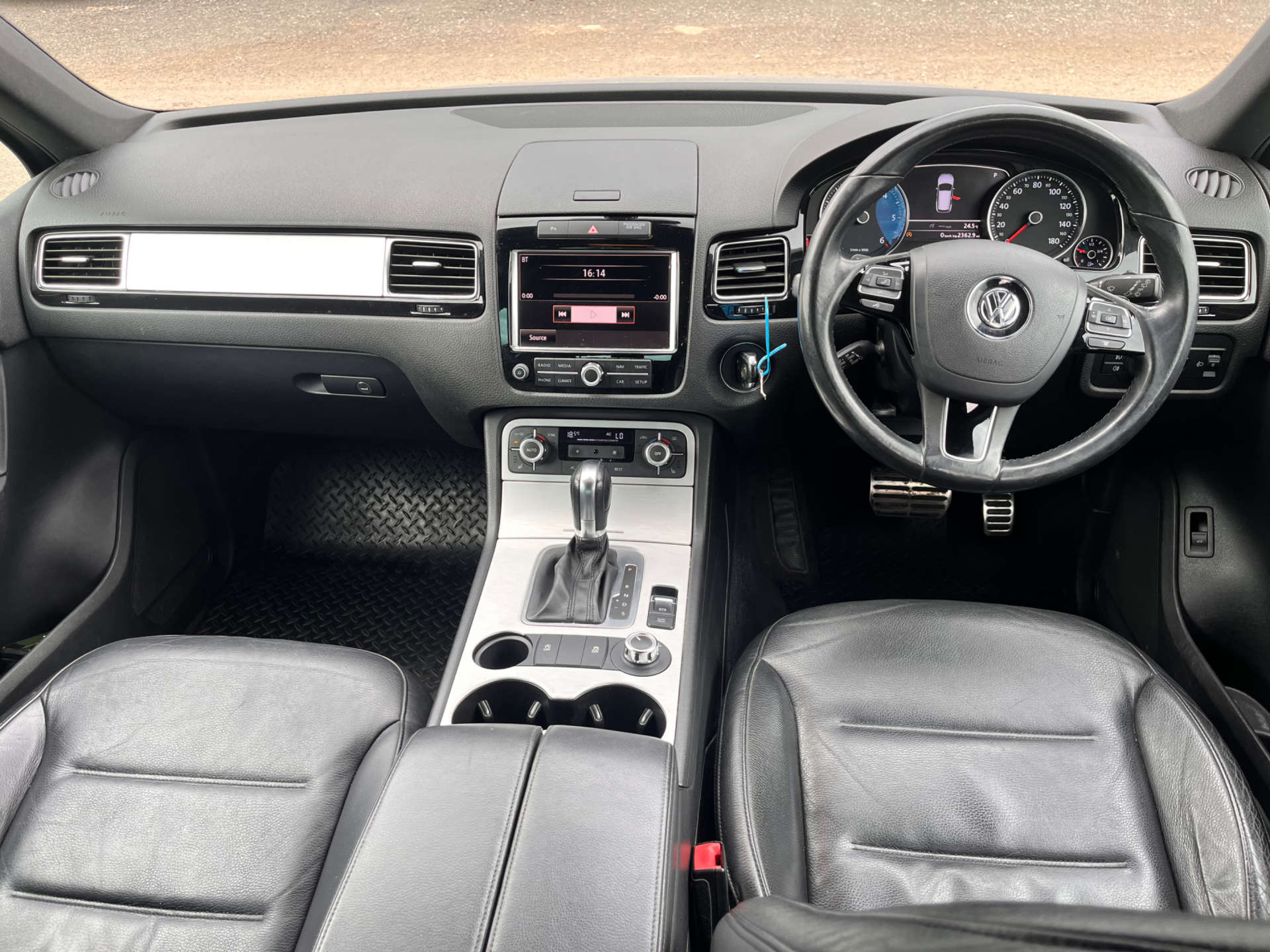VOLKSWAGEN TOUAREG 3.0 Touareg V6 Altitude TDI BlueMotion Technology Auto 4WD 5dr #36