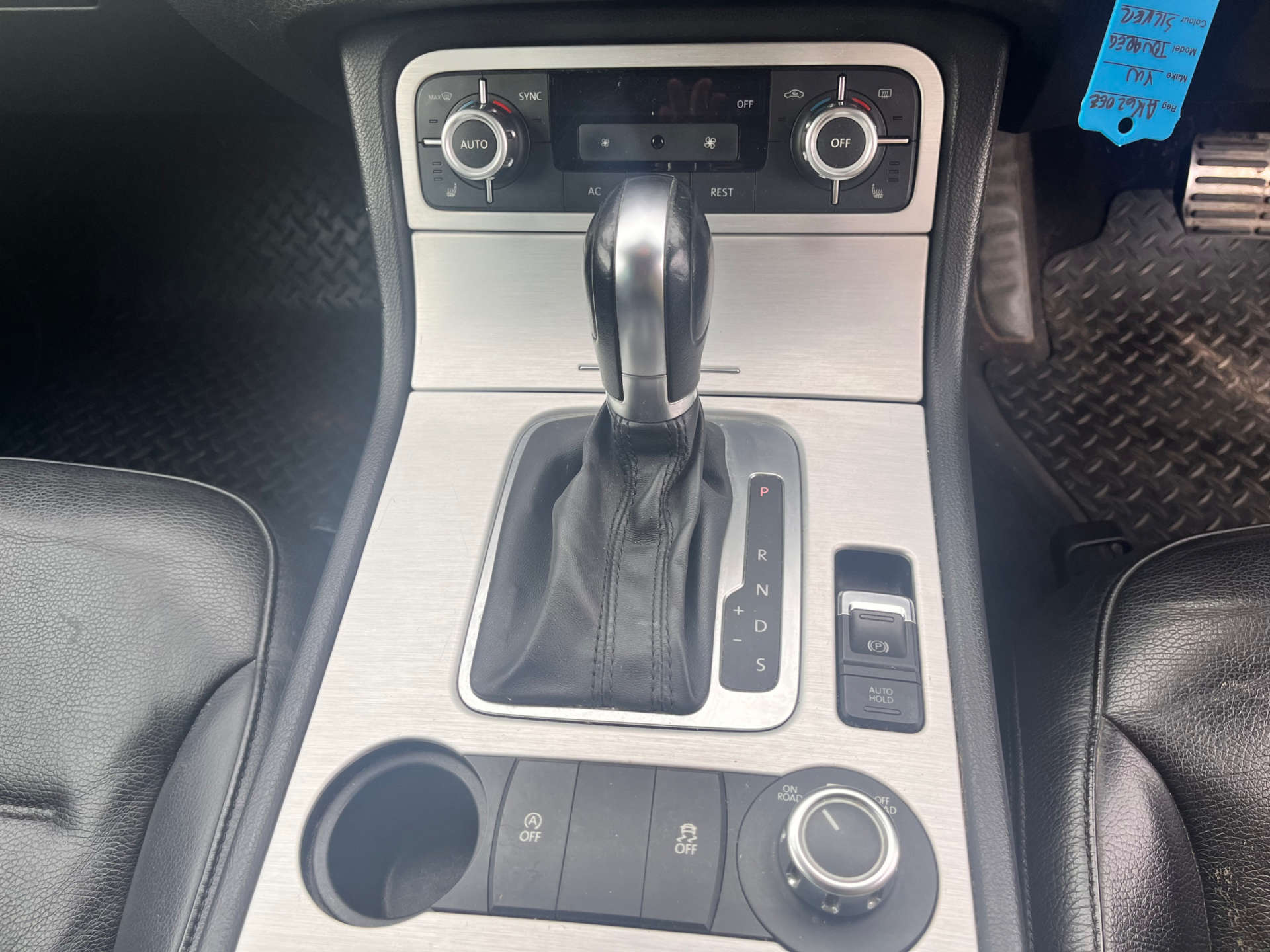 VOLKSWAGEN TOUAREG 3.0 Touareg V6 Altitude TDI BlueMotion Technology Auto 4WD 5dr #40