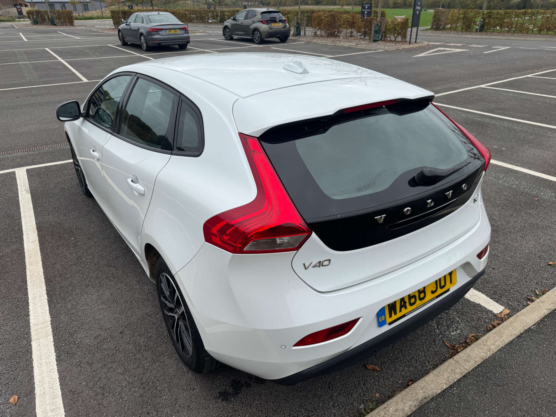 VOLVO V40 1.5 V40 Momentum T2 Auto 5dr #10