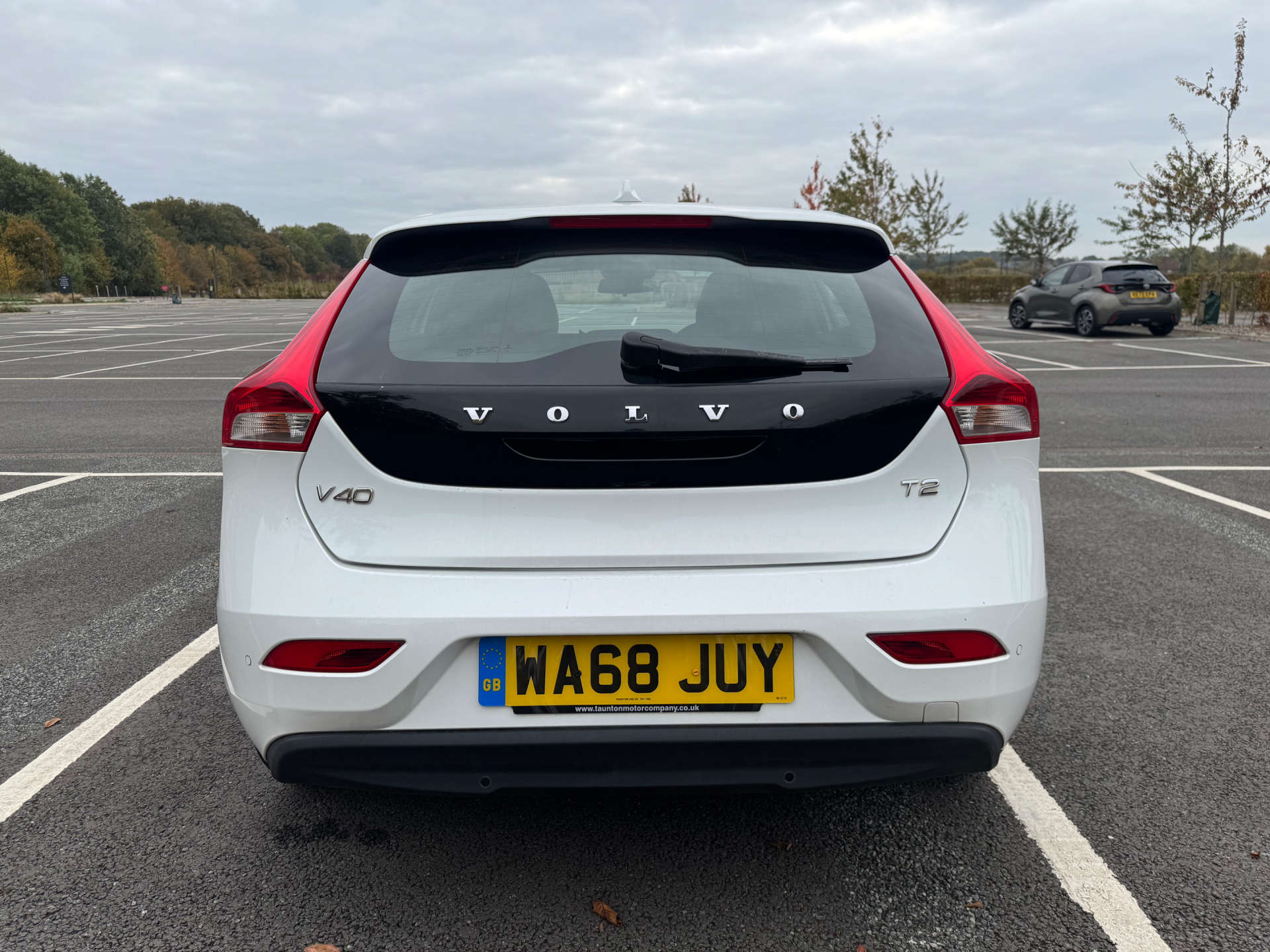 VOLVO V40 1.5 V40 Momentum T2 Auto 5dr #11