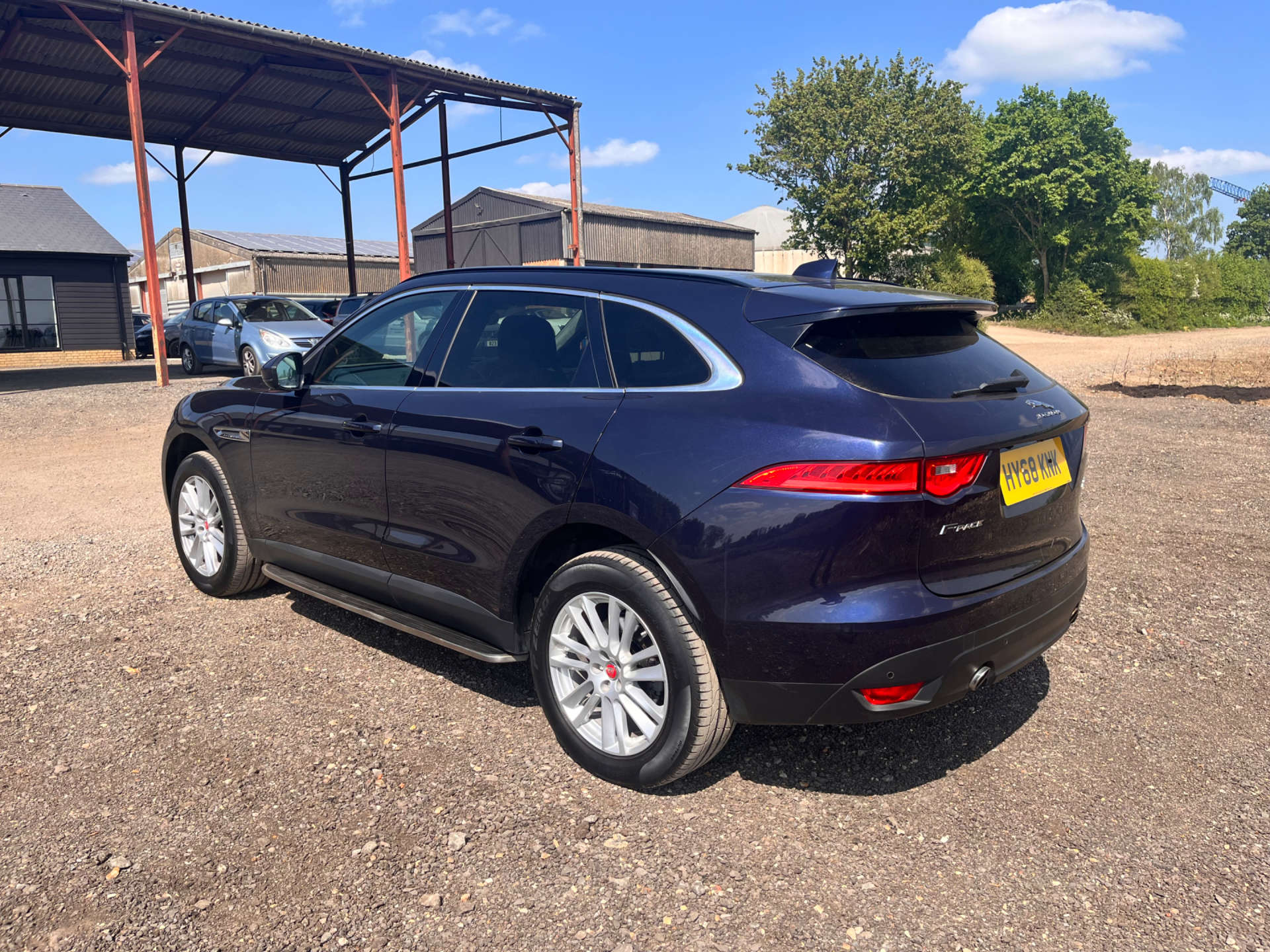 JAGUAR F-PACE 2.0 F-PACE Portfolio AWD Auto 4WD 5dr #12