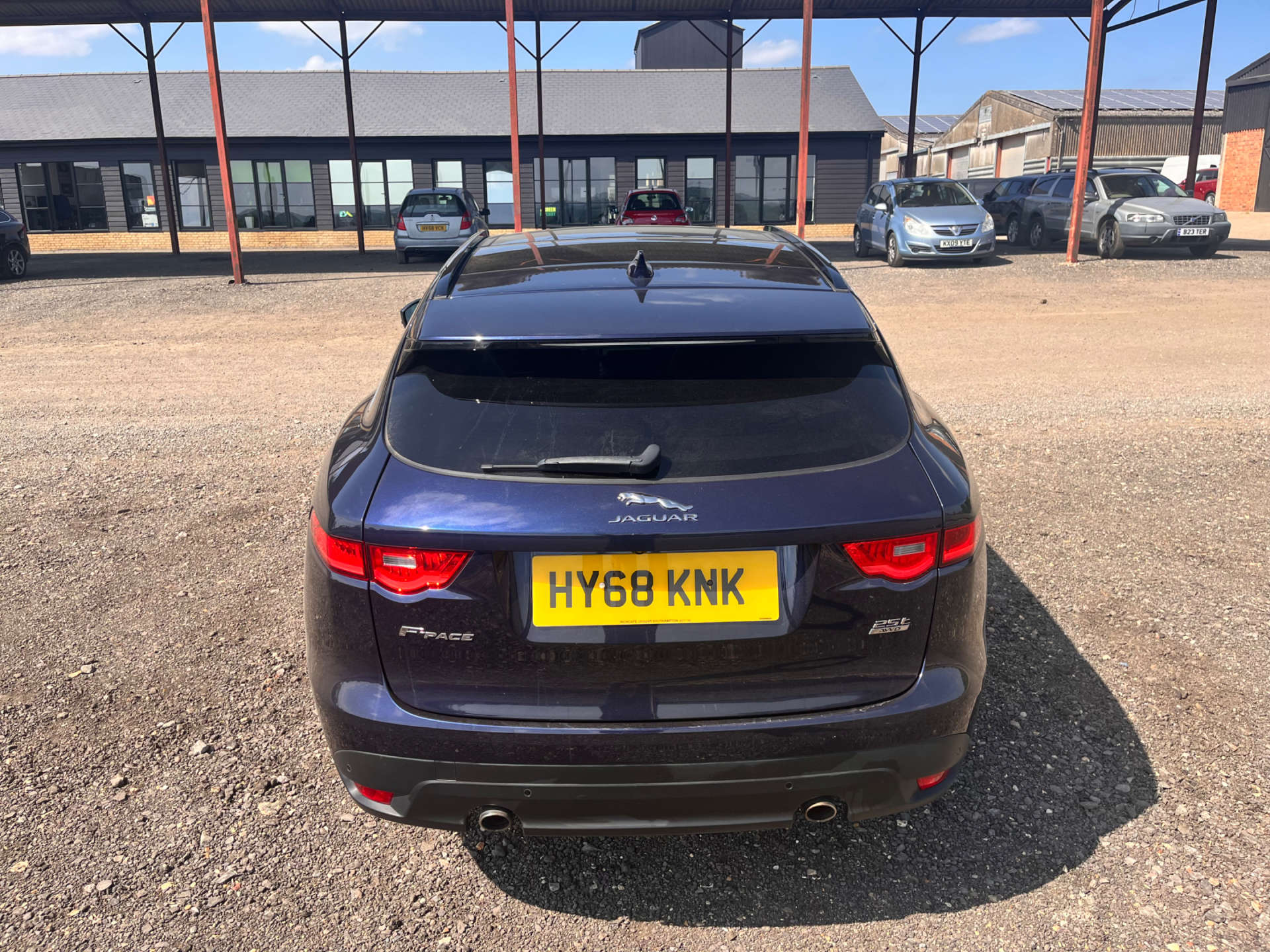 JAGUAR F-PACE 2.0 F-PACE Portfolio AWD Auto 4WD 5dr #14