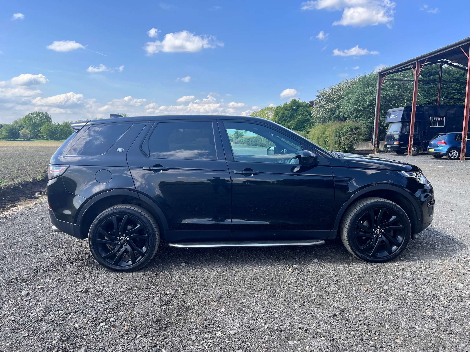 LAND ROVER DISCOVERY SPORT 2.0 Discovery Sport Black HSE TD4 Auto 4WD 5dr #20